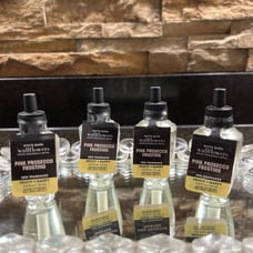 Bath & Body Works Pink Prosecco Frosting