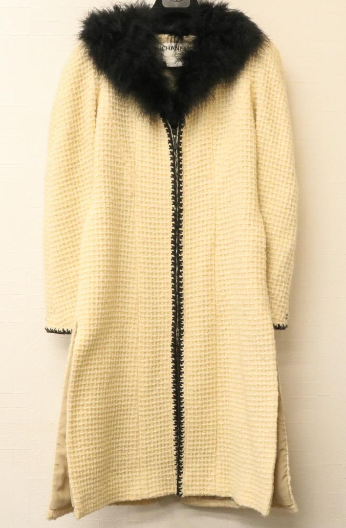 Chanel P16680W02674 Knit Coat with Fur, Size 38