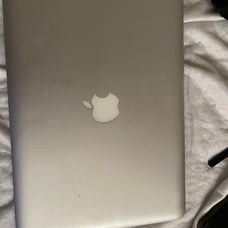 Apple Macbook Laptop