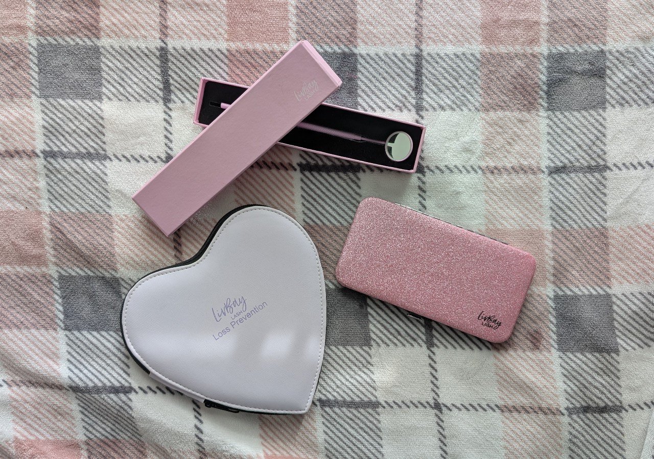 LivBay Cases and Lash Tweezers