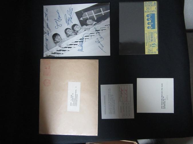 Commemorative Item ★ BEATLES ★ 1960's Fan Club set UK Original
