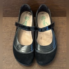 Naot Kirei Mary Jane Black Madras/Black Suede/Black Patent Size 7 (38)