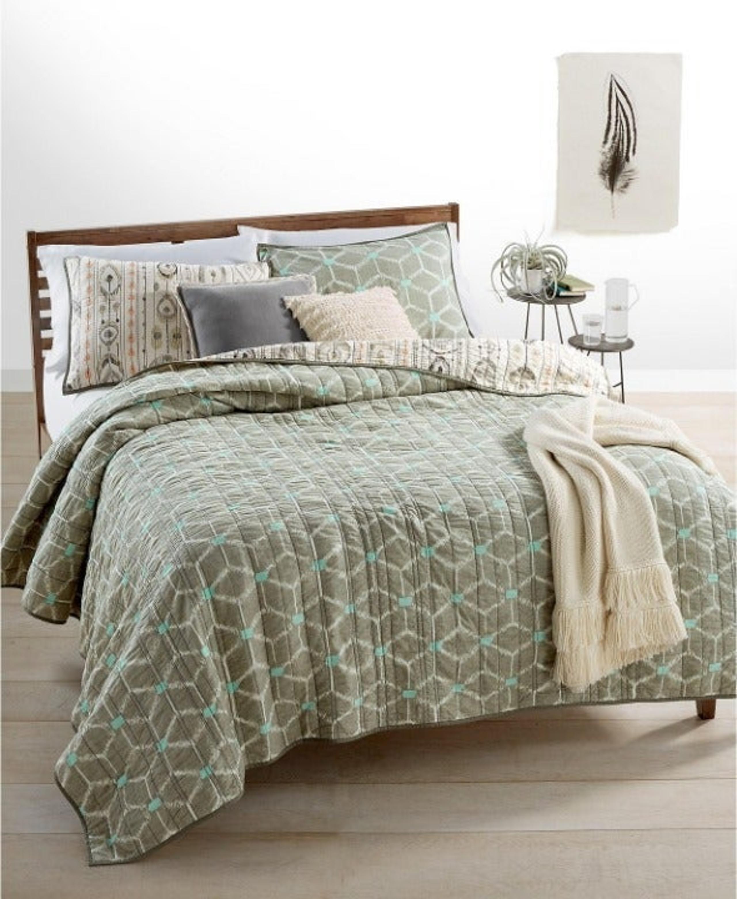 Martha Stewart Freebird Reversible Quilt