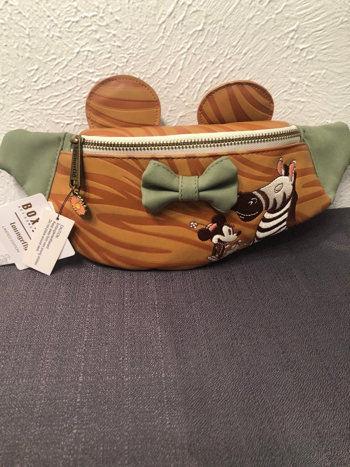 Disney Loungefly D23 Minnie Mouse Safari Fanny Pack Limited Edition