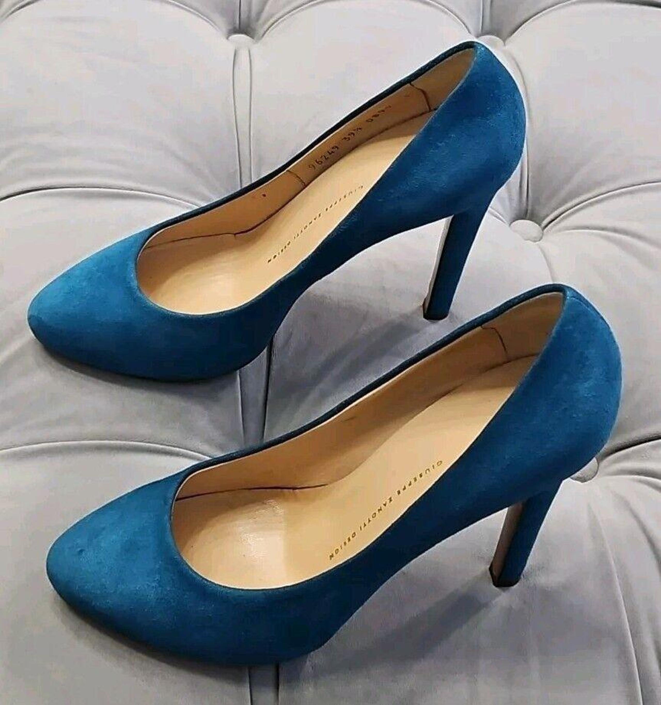 Giuseppe Zanotti Turquoise Suede Stilleto Heels Womens Shoes 39 9 $1800