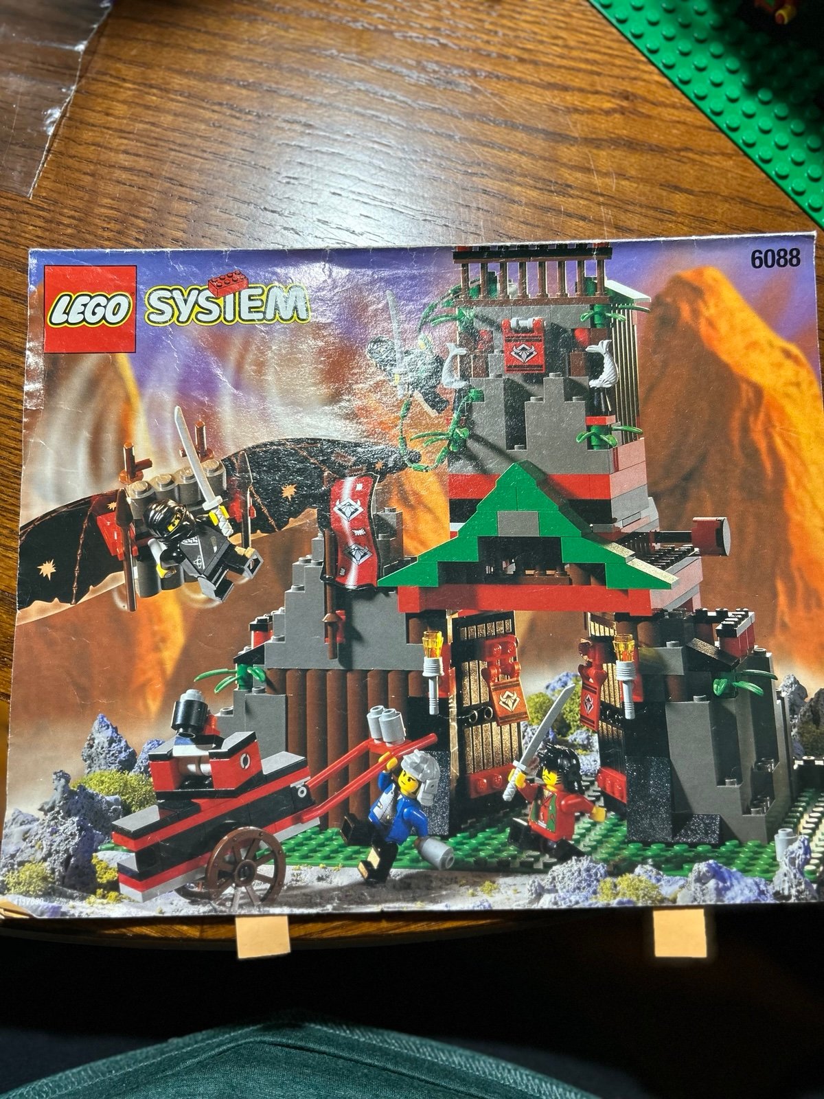 LEGO 6088 robbers retreat