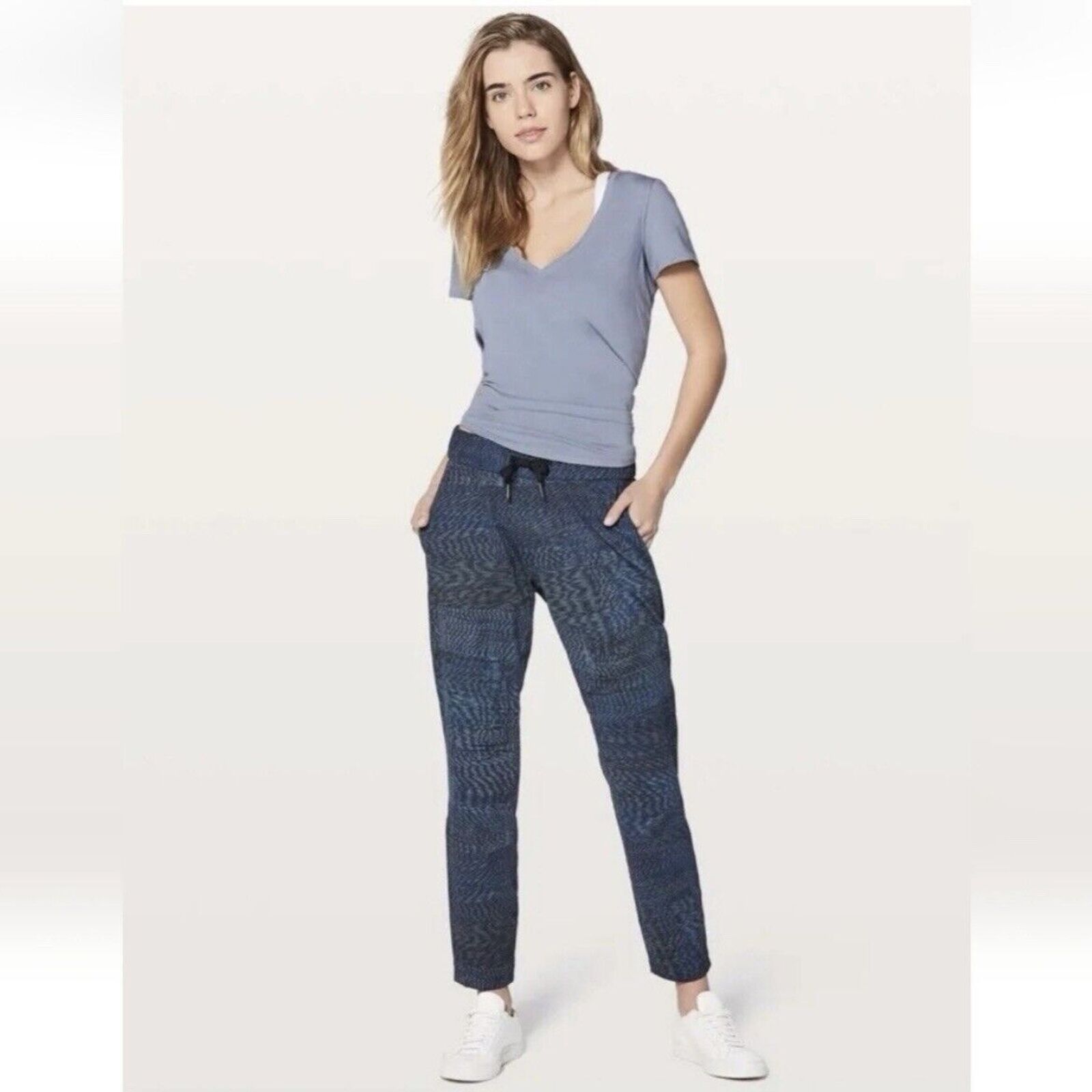 Lululemon On the Fly Pant Linear Flux Battleship Multi Blue Size 8