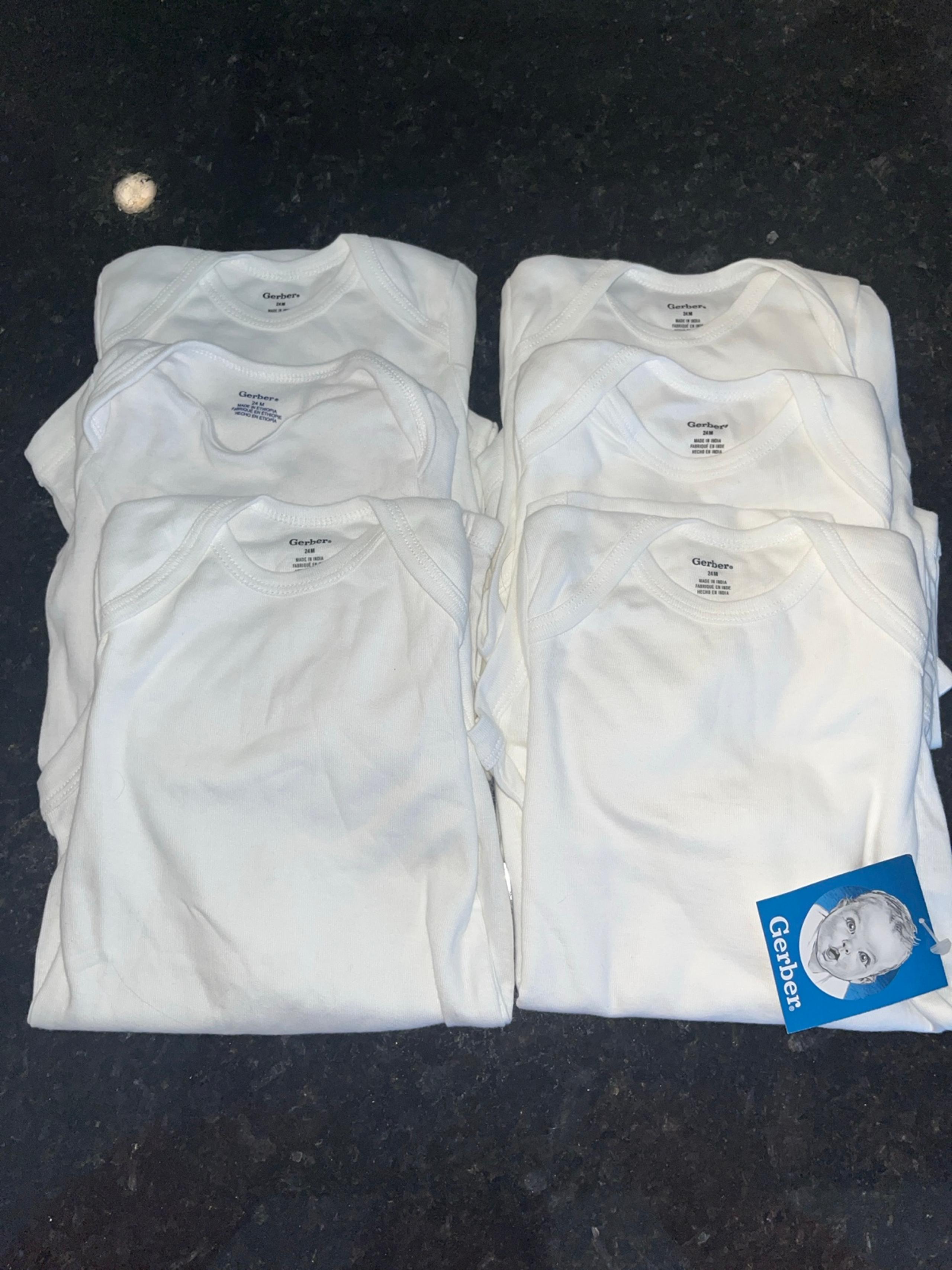 Gerber onesies size 24 months (6)