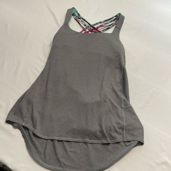 Lululemon Free To Be Wild Grey Colorful Strappy Tank Top Size 12