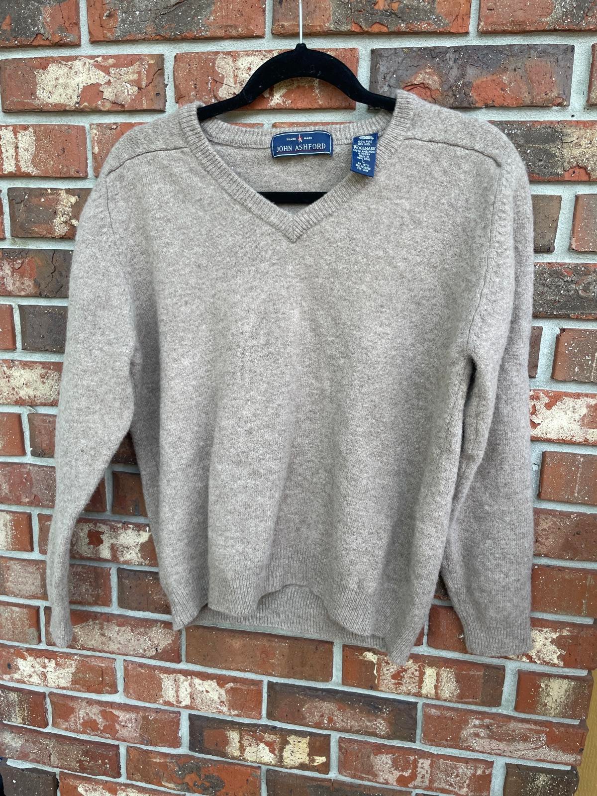 Josh Ashford 100% lambs wool large sweat sweater
