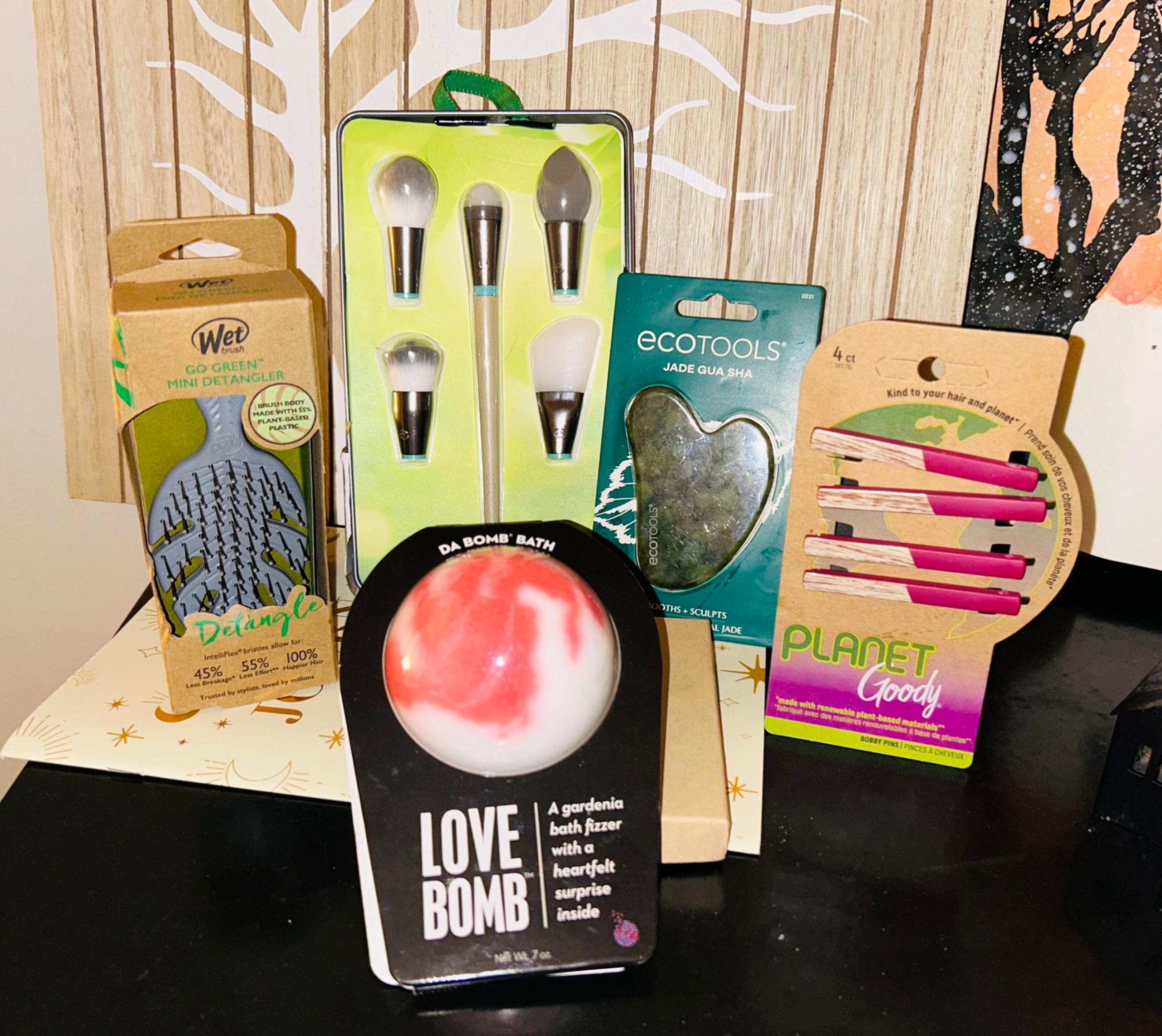 EcoTools Jade & Brush Facial Set, Eco-Friendly Hair Products & Bath Bomb