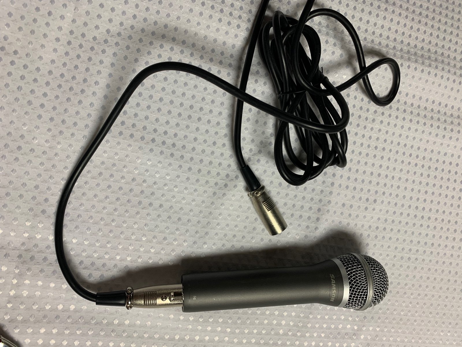 Microphone