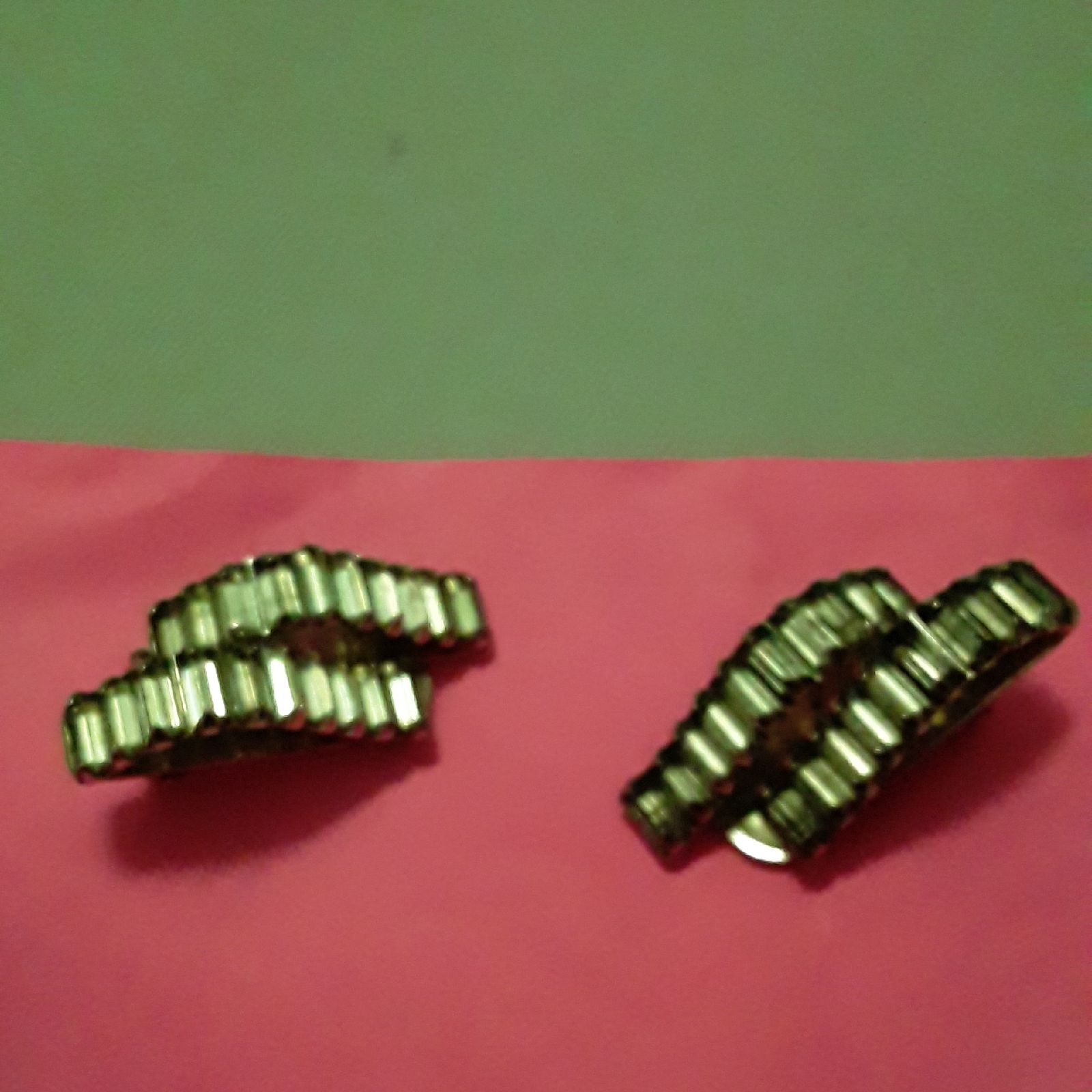 Very vintage clip on earrings