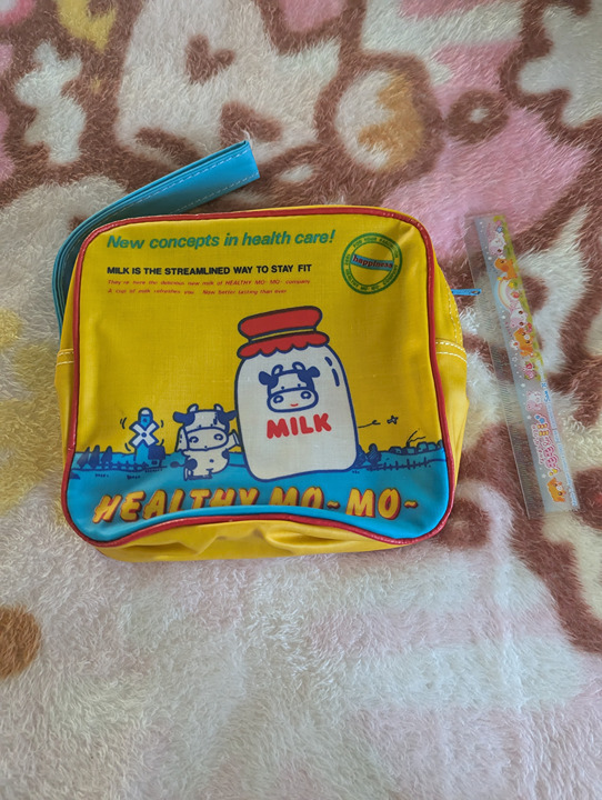 San-x vintage heisei healthy mo-mo zipper bag small