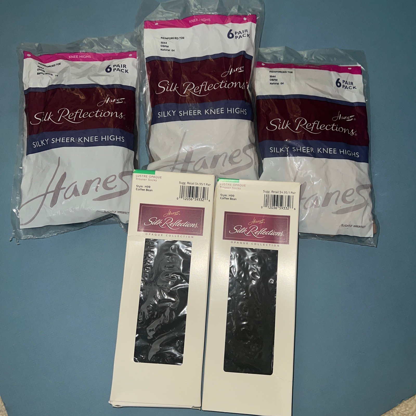 Lot Woman’s Silk Reflections Silky Sheer Knee Highs Hanes Natural Black + Socks