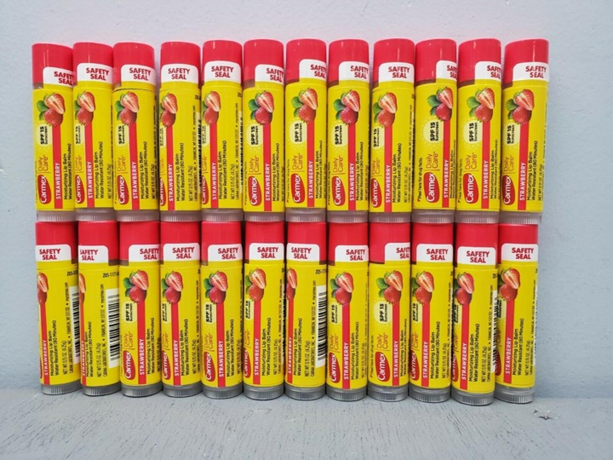 Carmex Lip Balm Bulk Chap Stick SPF 15 Strawberry Cherry Carmex Lip Balm Tubes
