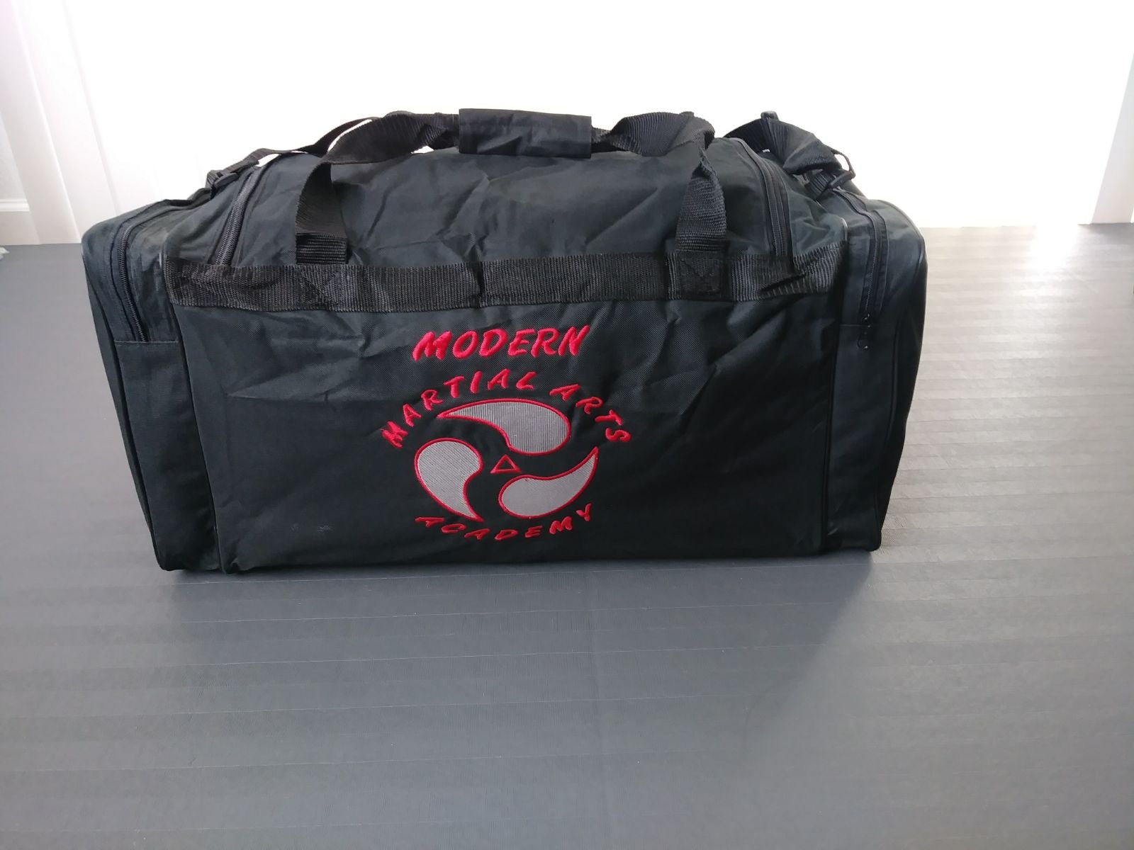 NEW! MMAA WARRIOR-ONE Duffle Duffel Bag - Large 26 x 12 x 12 - Black & Red