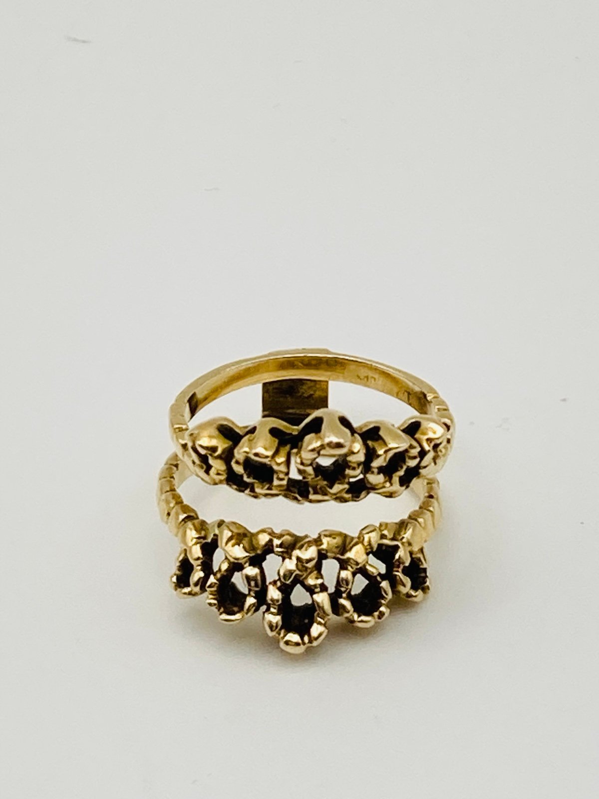 Vintage 14kt solid yellow gold crown band Ring
