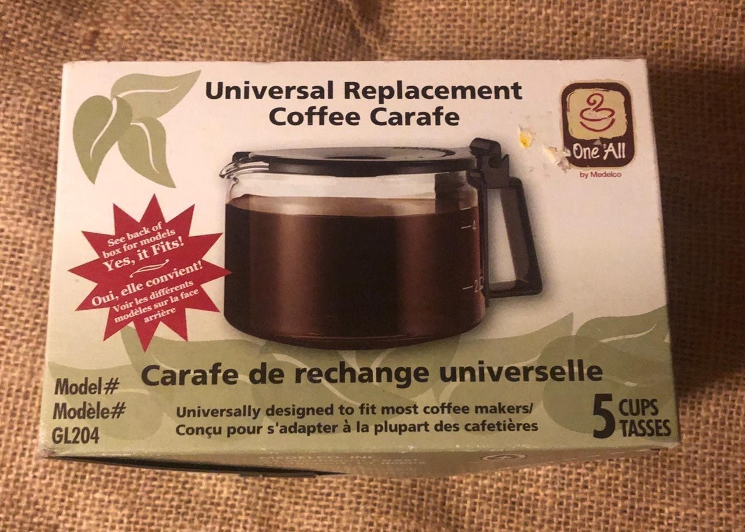 ‼️Universal Coffee Pot . NWT , 4 cup pot. .