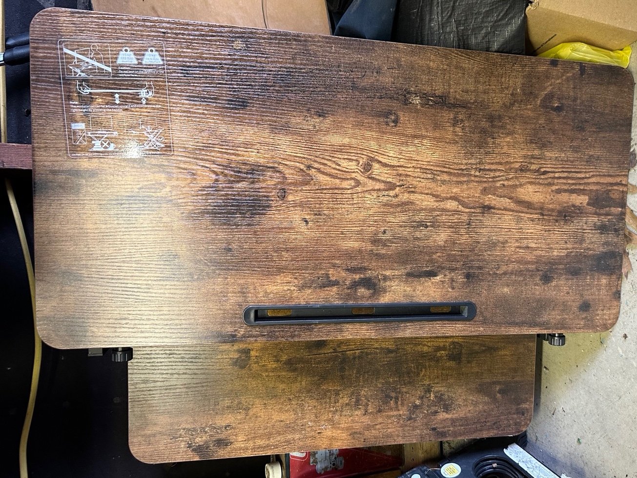 Standing desk