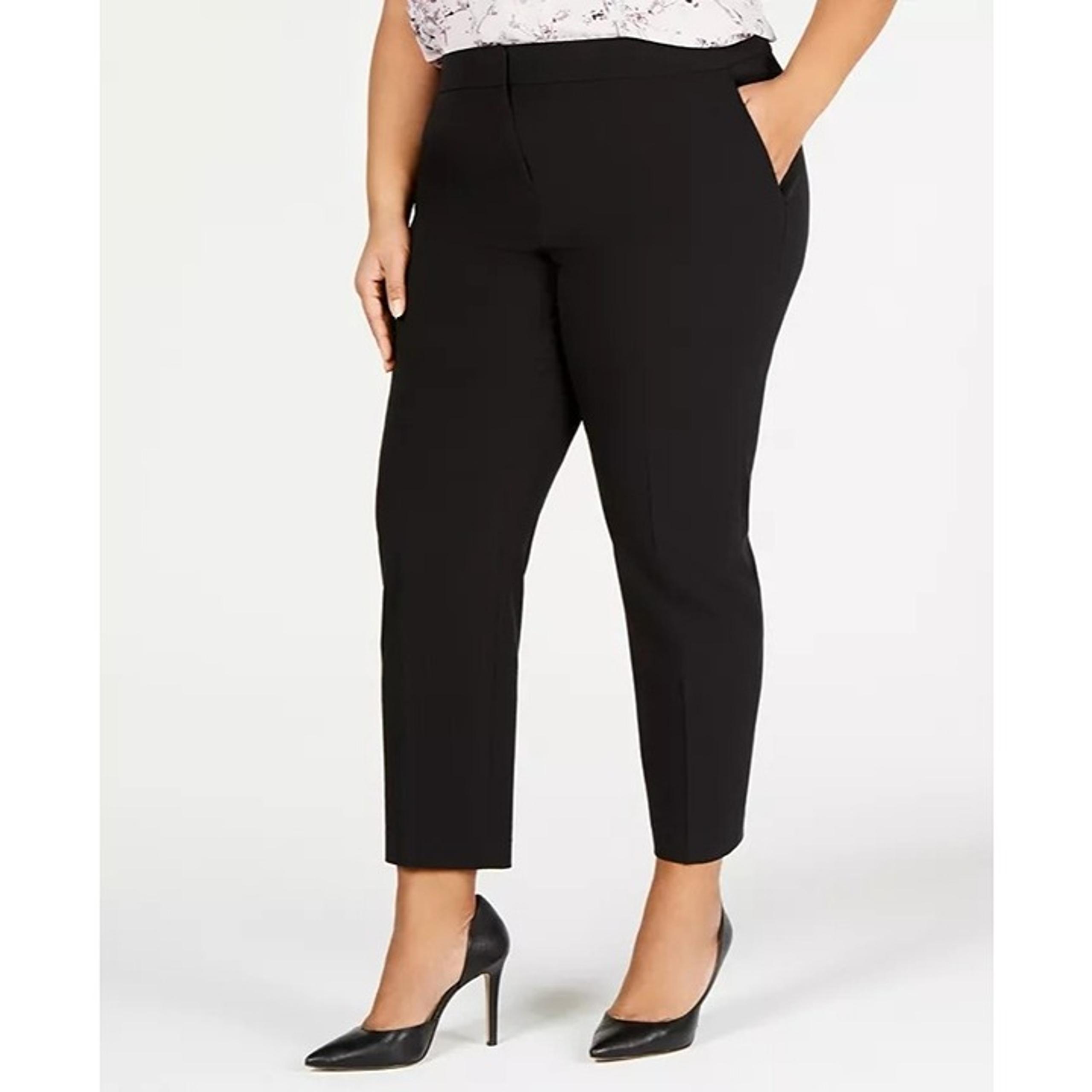 Bar III  Plus Size Women’s Dress Pants Black 18W NWT