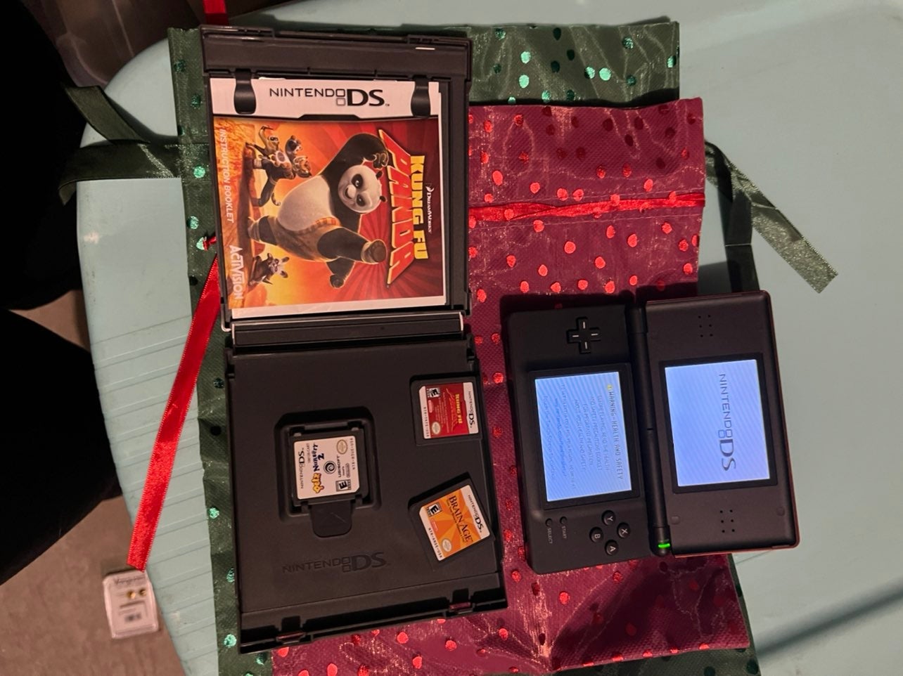 Nintendo DS Lite in Red, Black