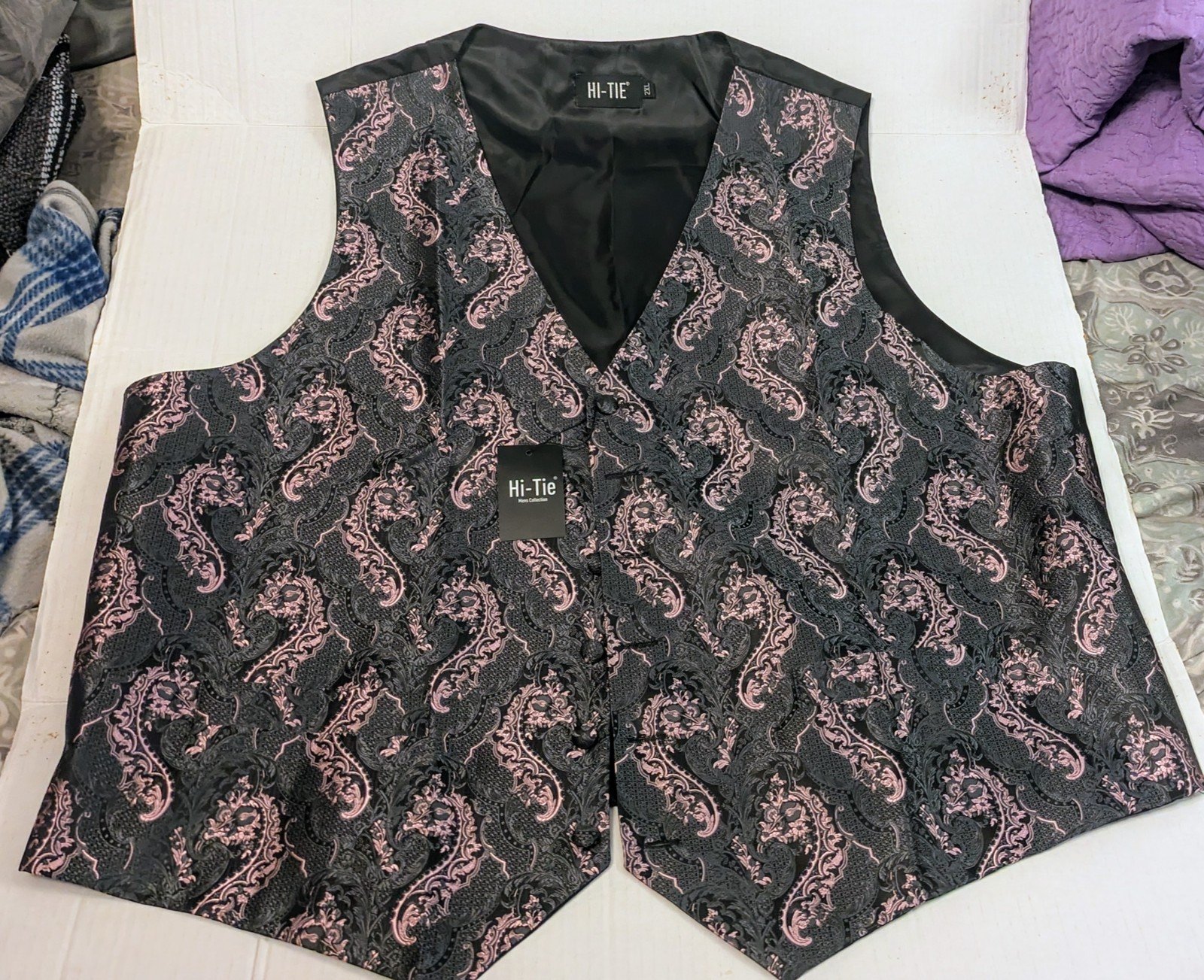 Grey Pink Paisley Silk Men's Vest, Hanky, and Tie Set Waistcoat Suit Set