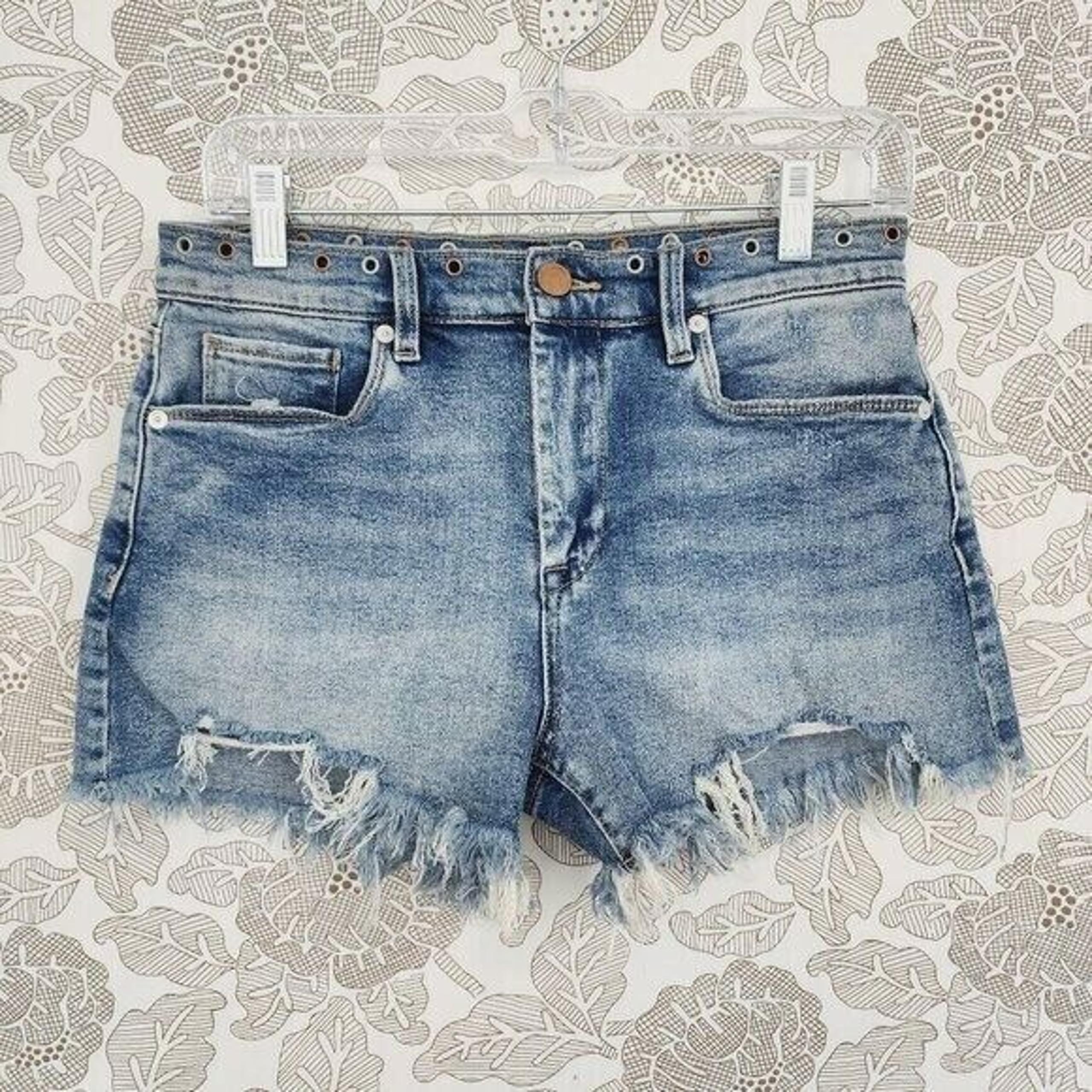 Blank NYC Cut off Jean Shorts Women's 27