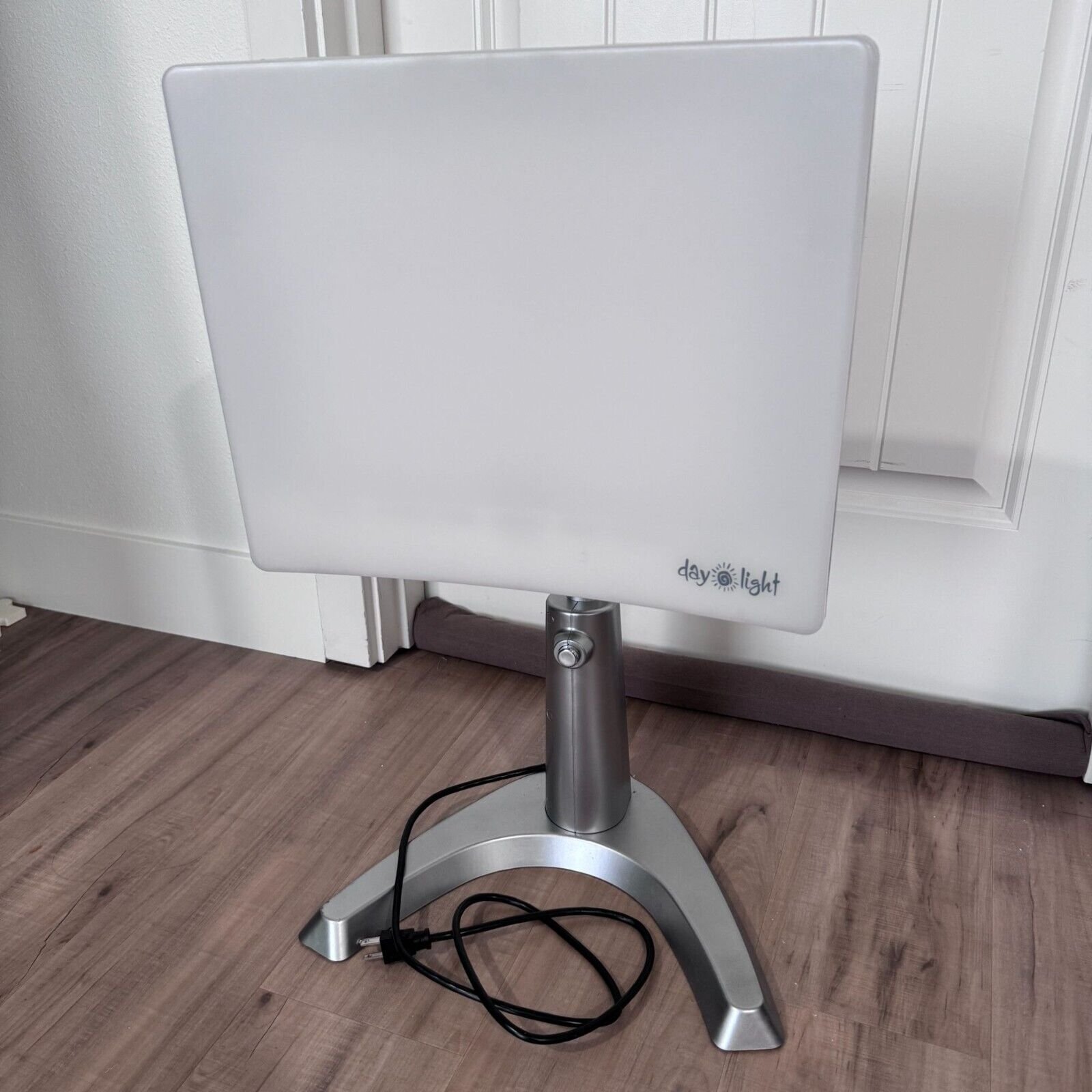 Carex DL93011 Day-Light Classic Plus SADD Therapy Lamp Full Spectrum 10,000 LUX
