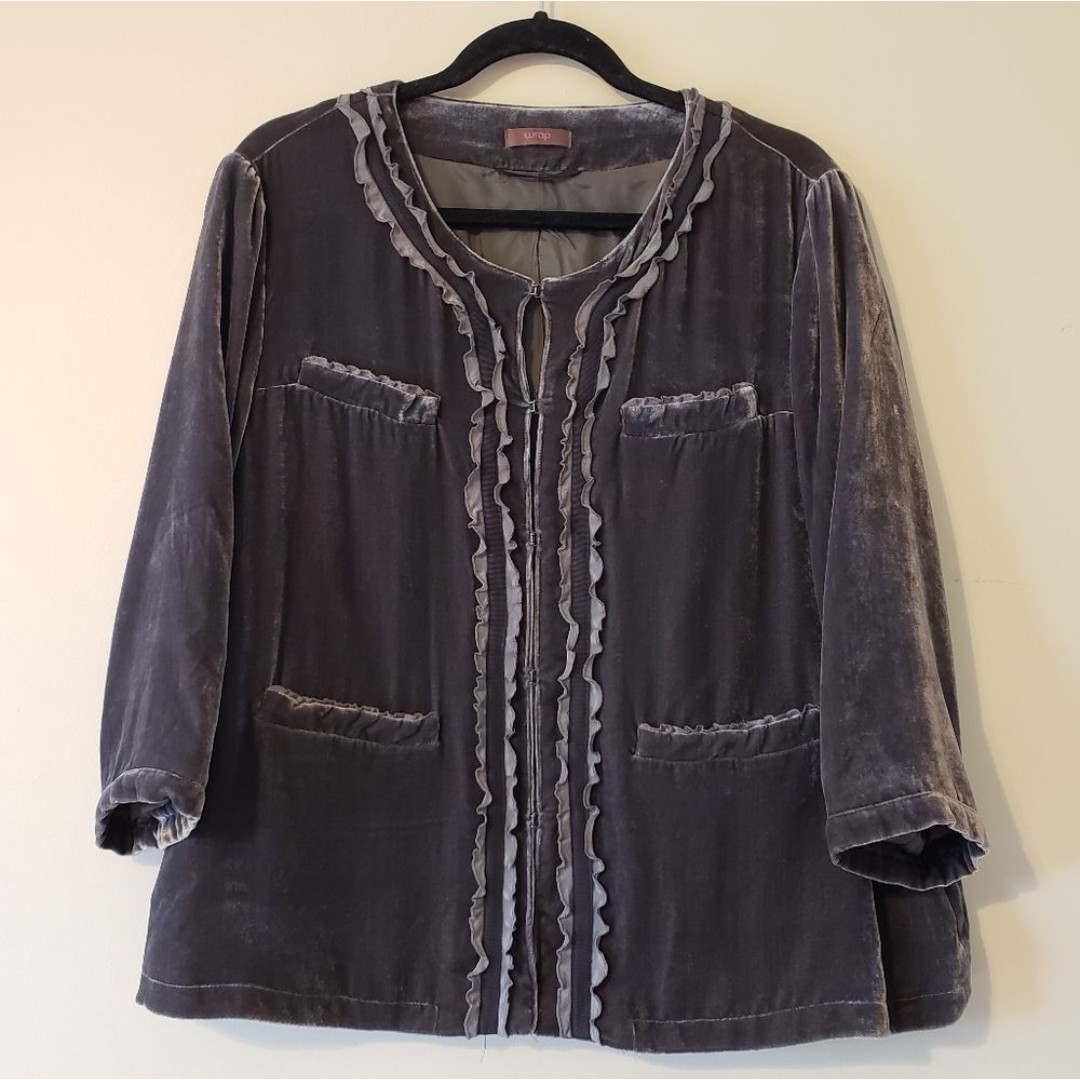 Wrap Gray Velvet Silk Ruffle Trim Jacket Size 18