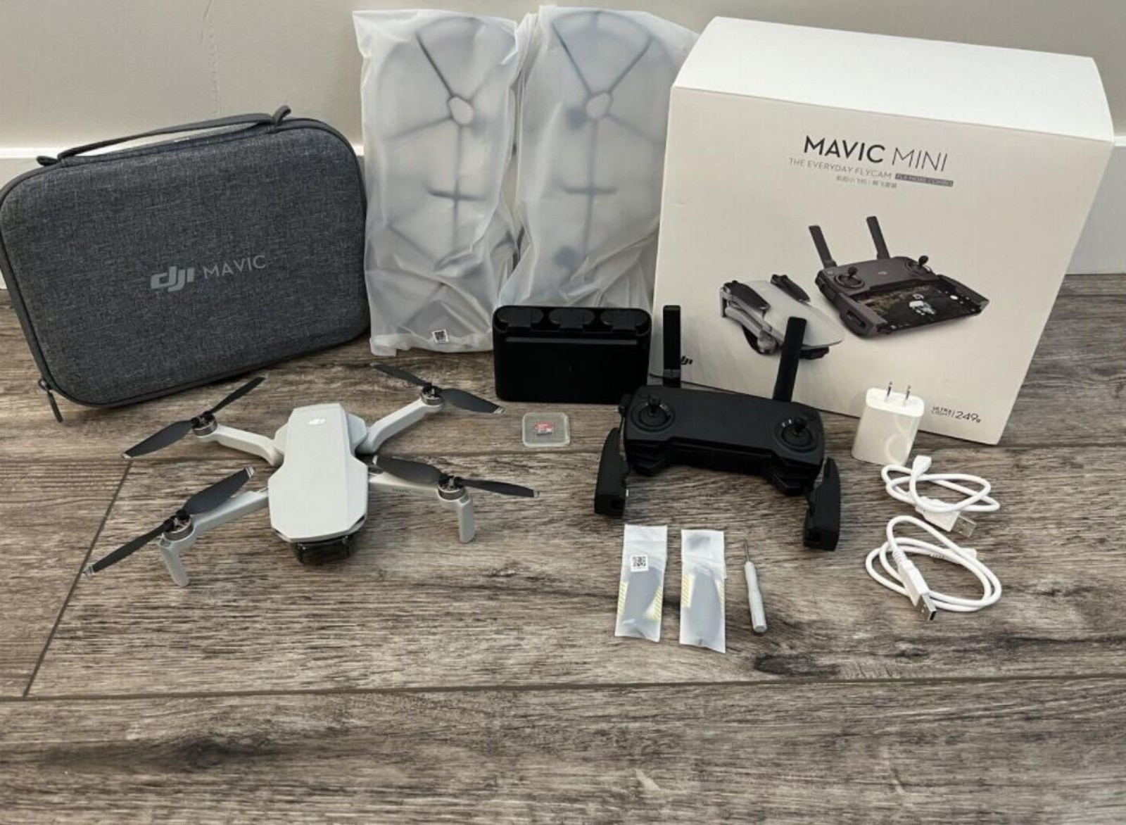DJI Mavic Mini Fly More combo - Drone quadcopter Camera - Mint