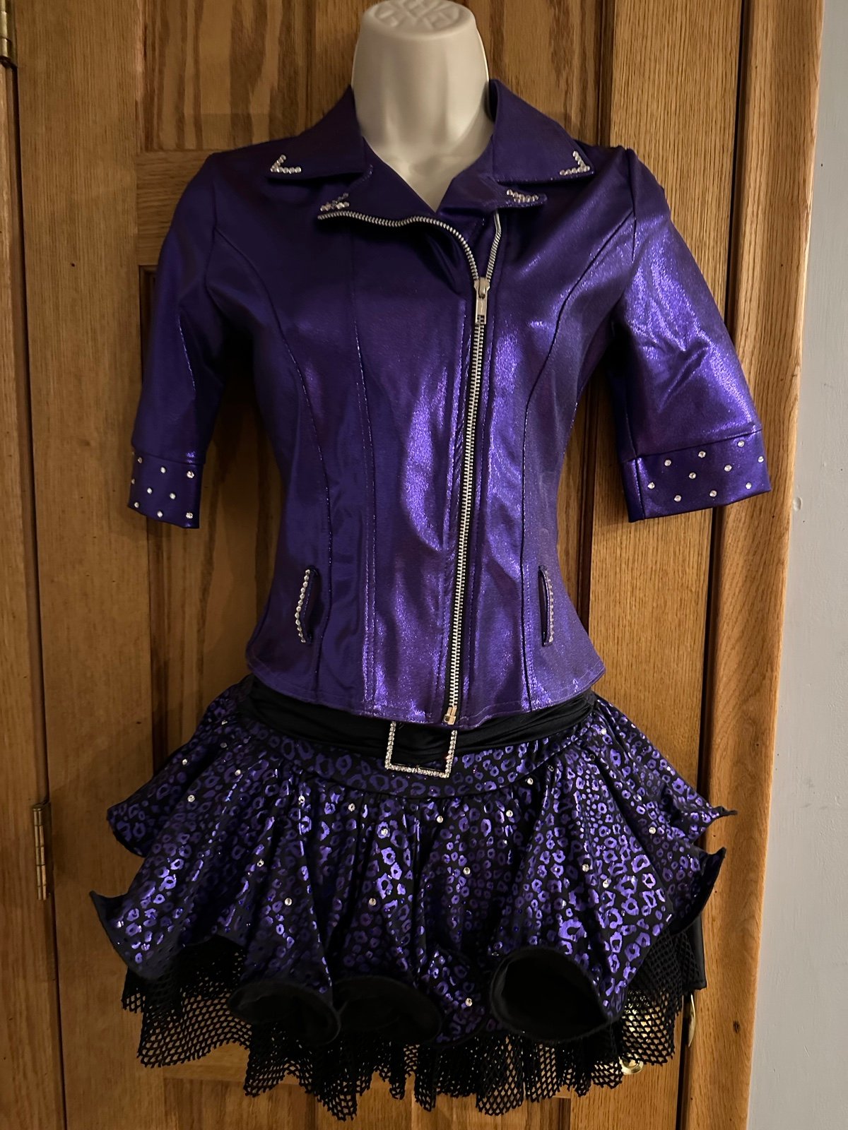 KELLE COMPANY PURPLE RHINESTONE 2PIECE DANCE COSTUME ADULT SMALL