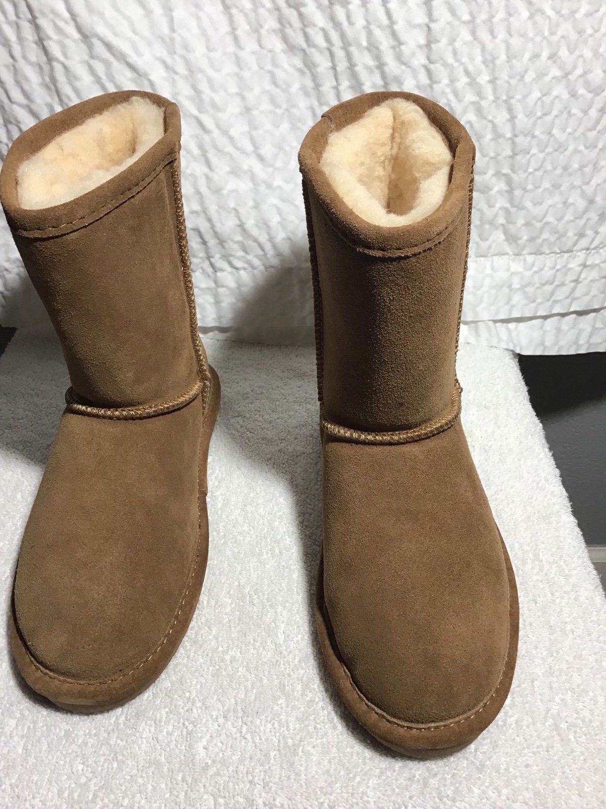 New Bear Paw Fuzzy Interior Brown Boots Size 4