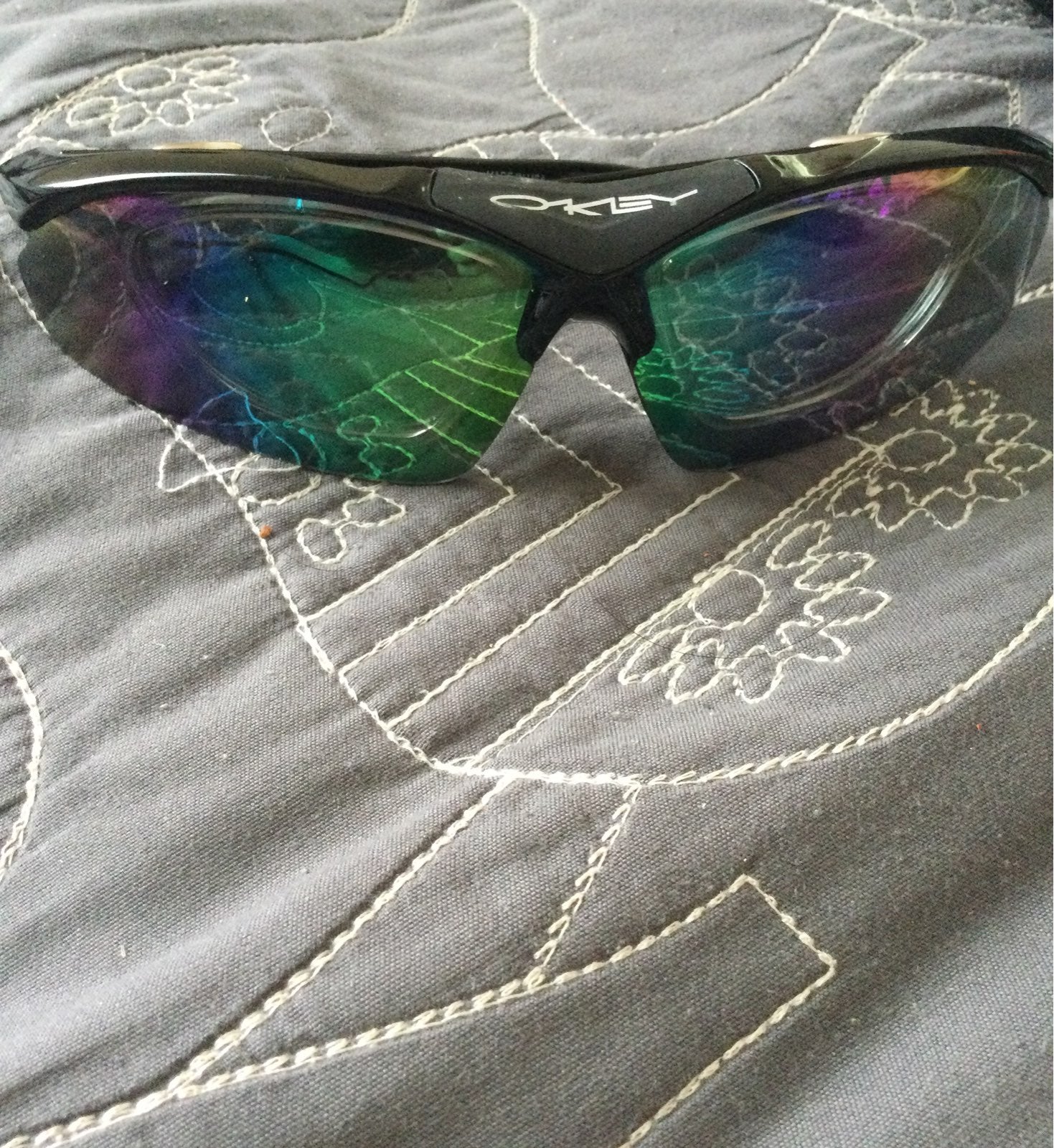 Sports sunglasses