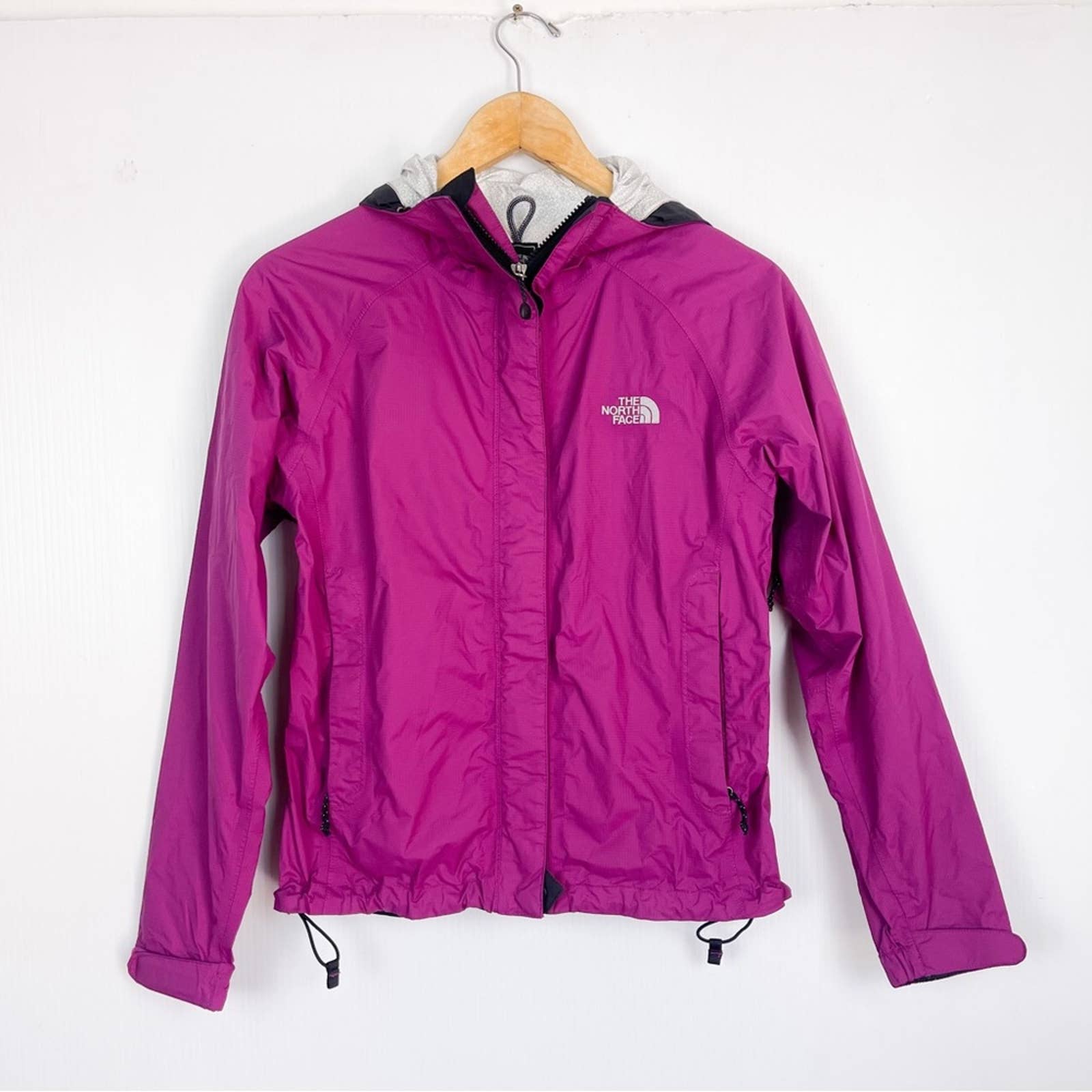 North Face | Purple Windbreaker Women’s Jacket
