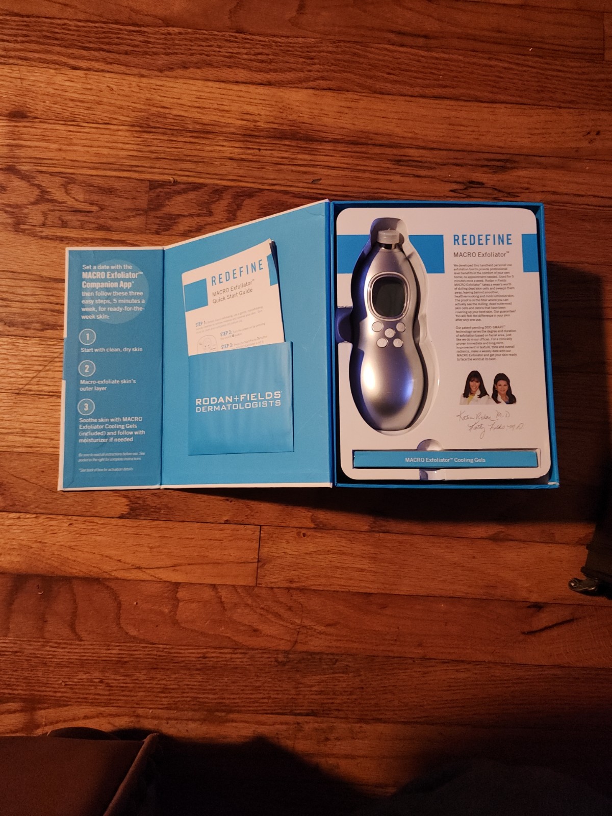 Rodan + Fields Redefine Macro Exfoliator .