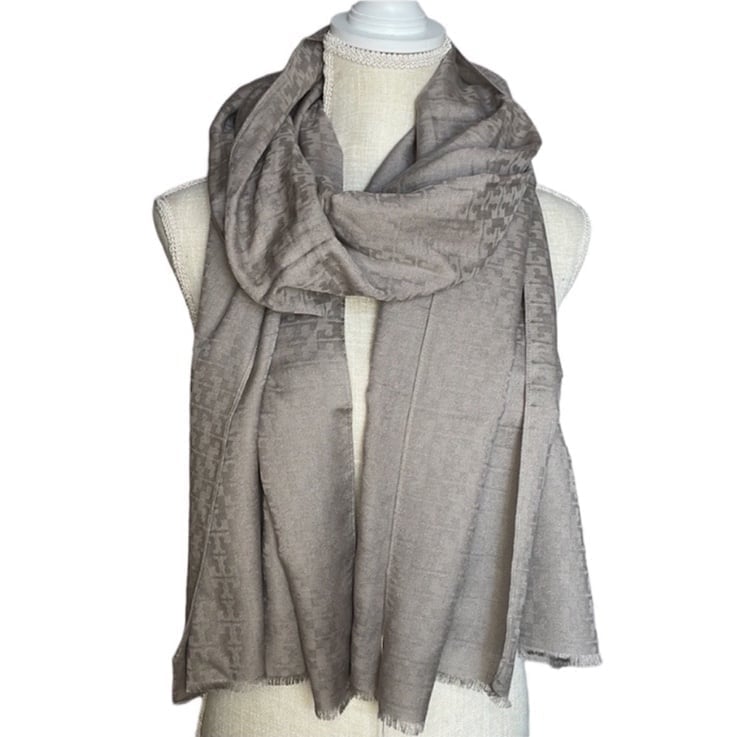 Tory Burch Mosaic Logo Jacquard Scarf in French Gray NWT