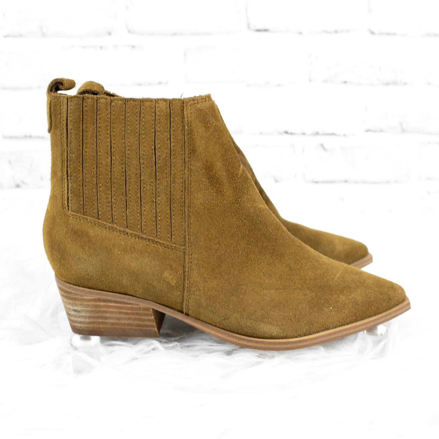Marc Fisher Brown Suede Pointed Toe Slip On Chelsea Ankle Boots Booties 5.5