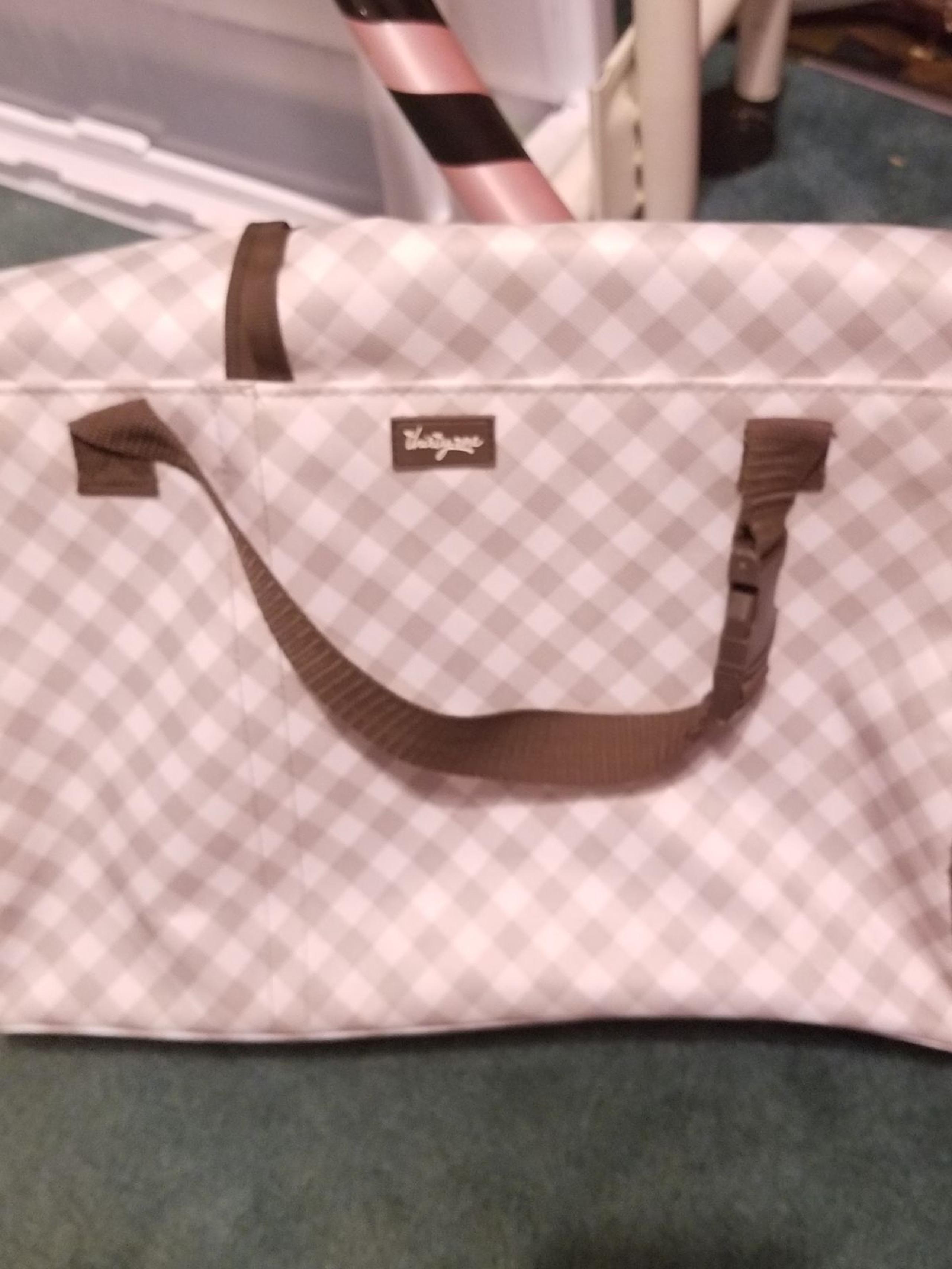 thirty one diaper bag and wipes
