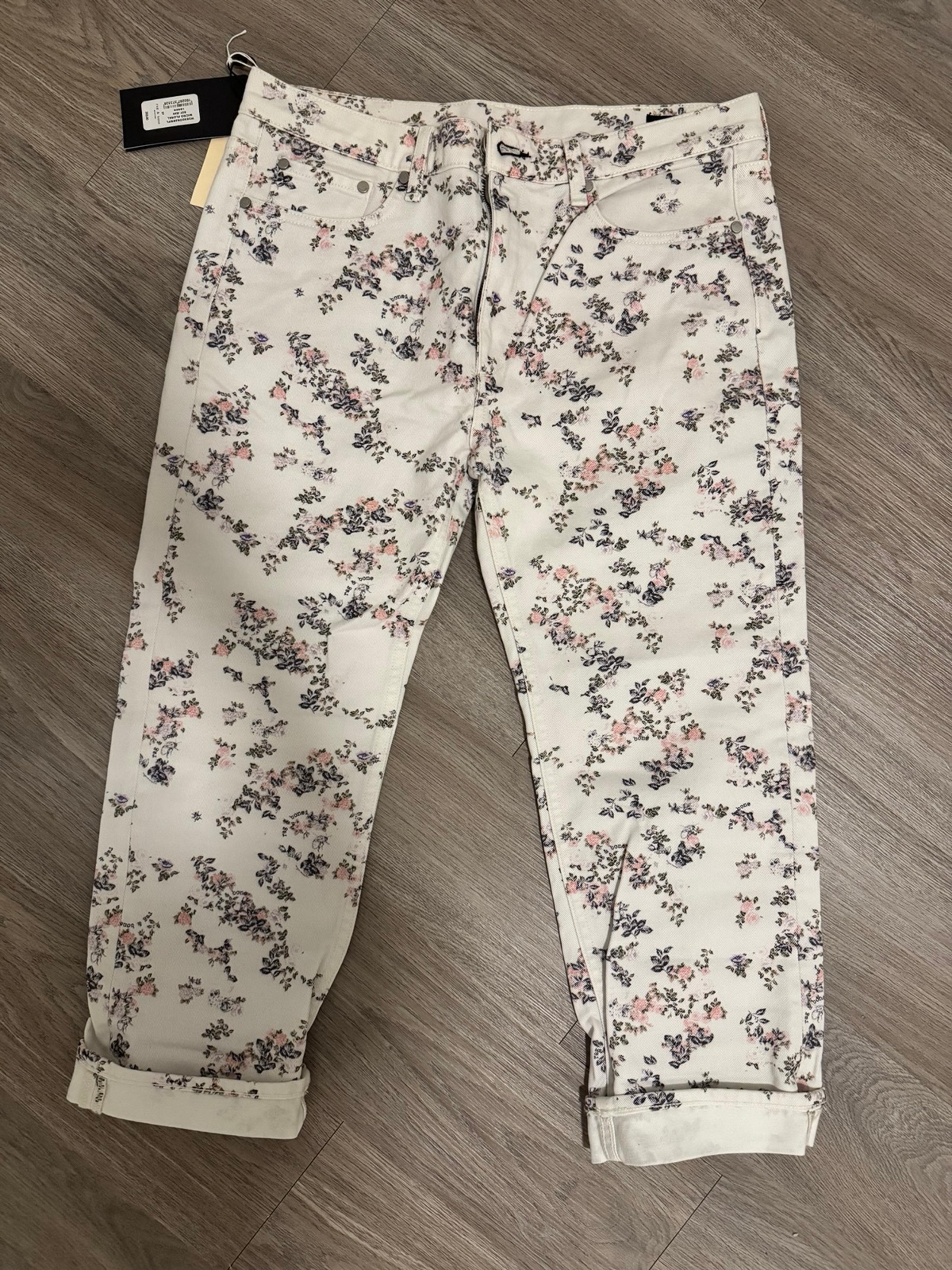 Rag & Bone Micro Distsy Floral Boy White Cropped Jeans