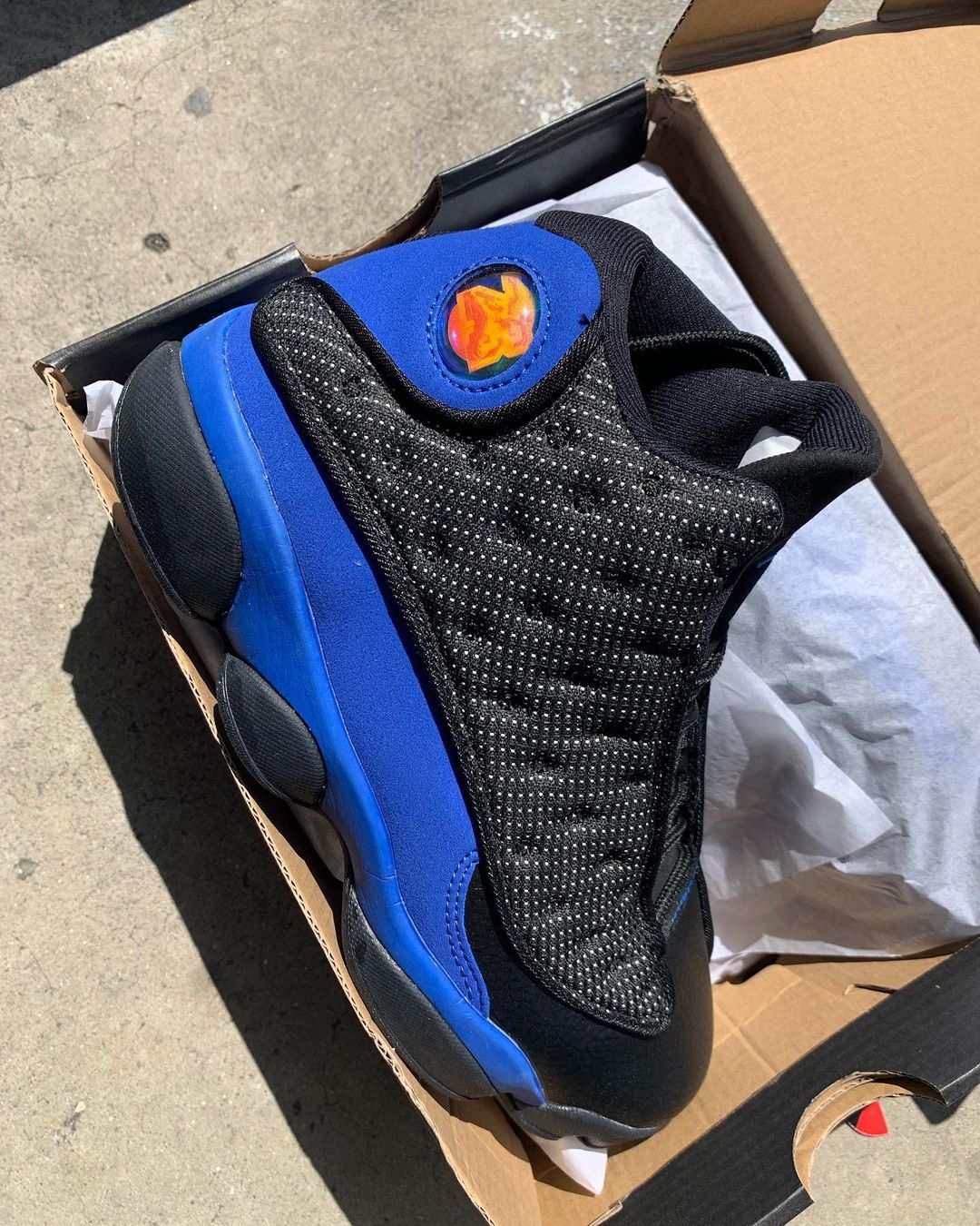 AIR JORDAN 1 MID 'HYPER ROYAL'