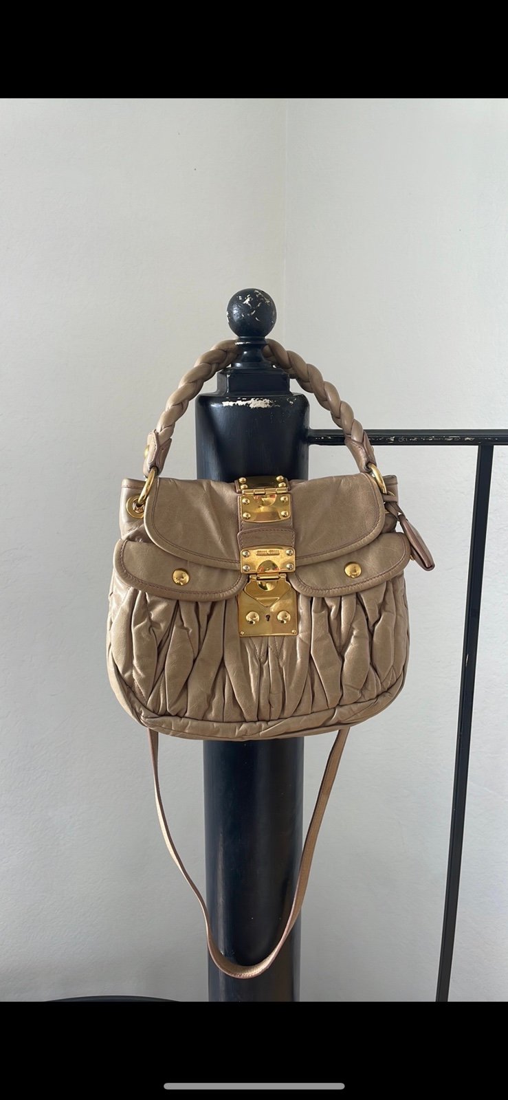 MIU MIU COFFER LEATHER CROSSBODY BAG