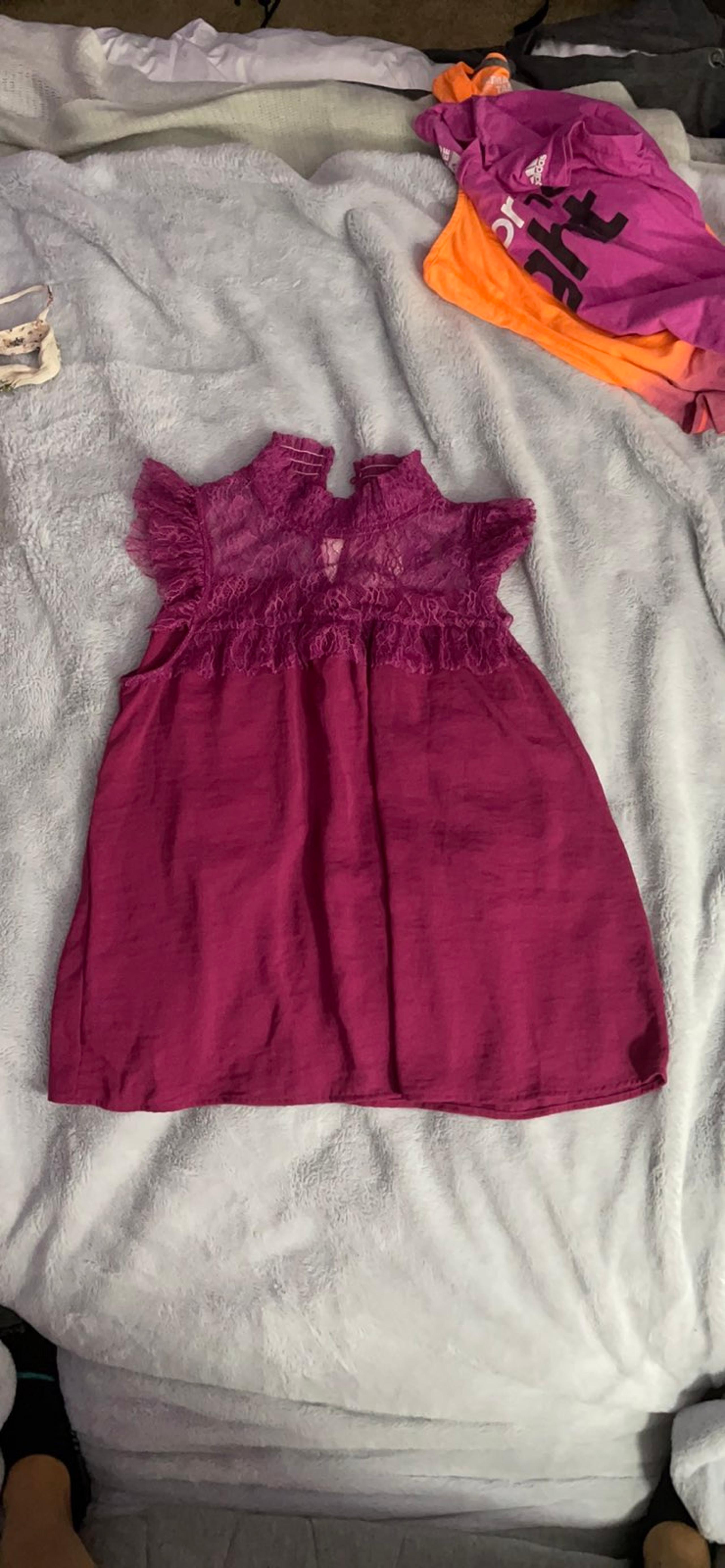 Medium Ruffle cap sleeve blouse
