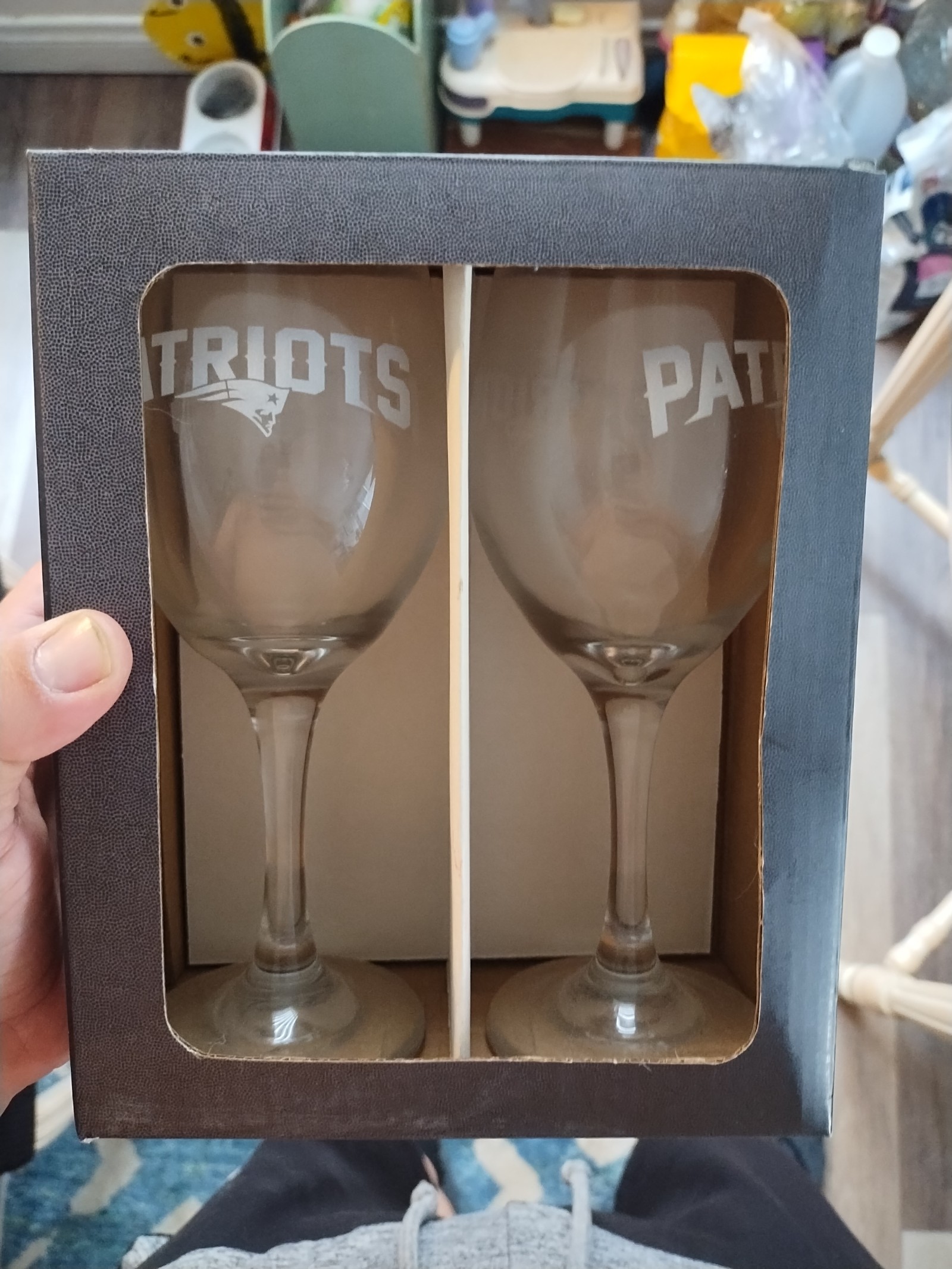 Patriots wine glass set