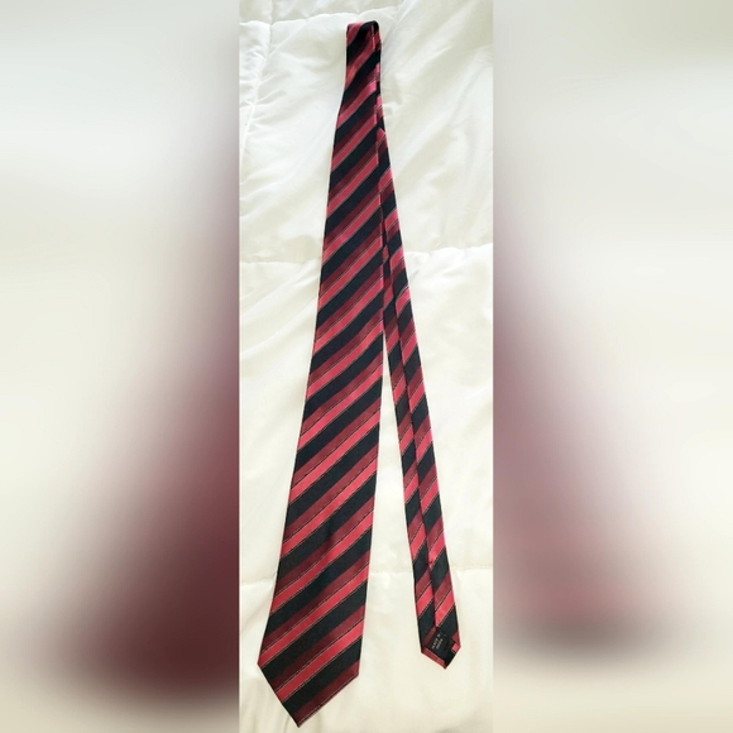 Sean John Red/Black Striped Silk Tie NWOT Party Formal Special Occasion Travel