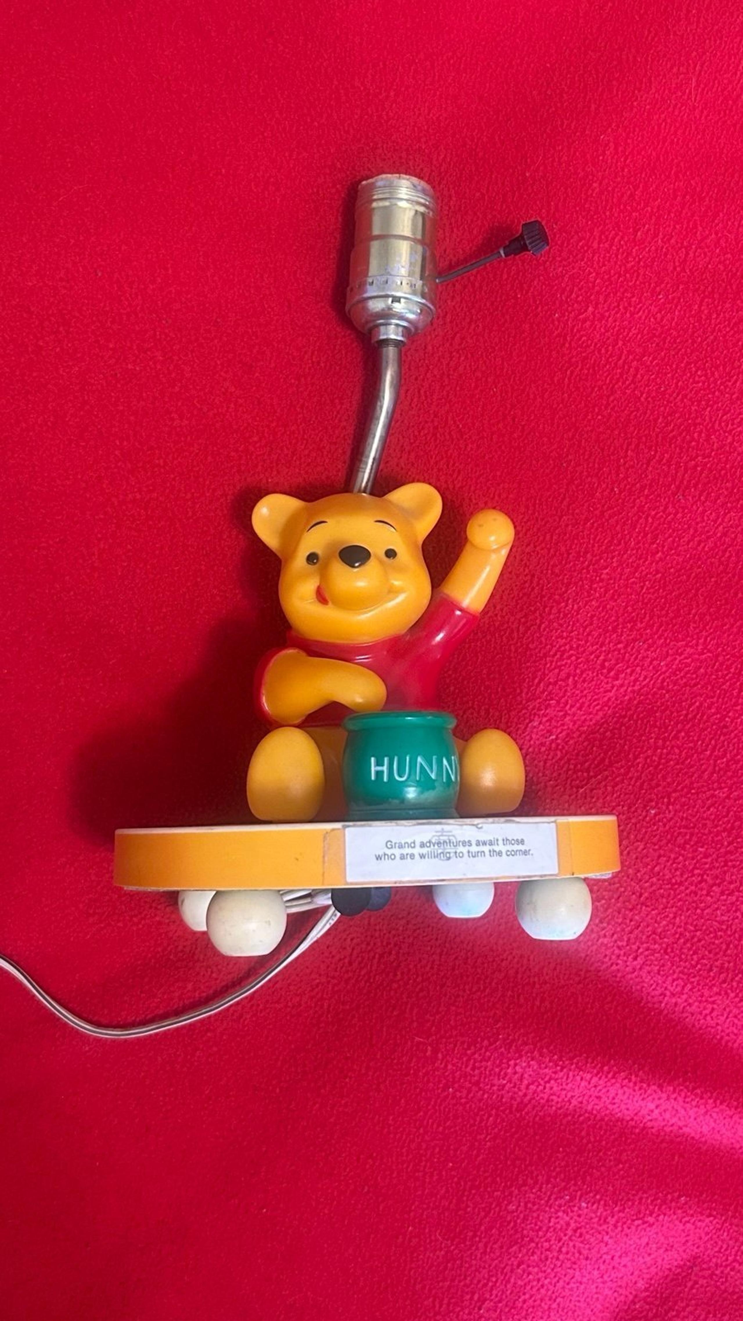 vintage 1980 winnie the pooh balloon honey lamp