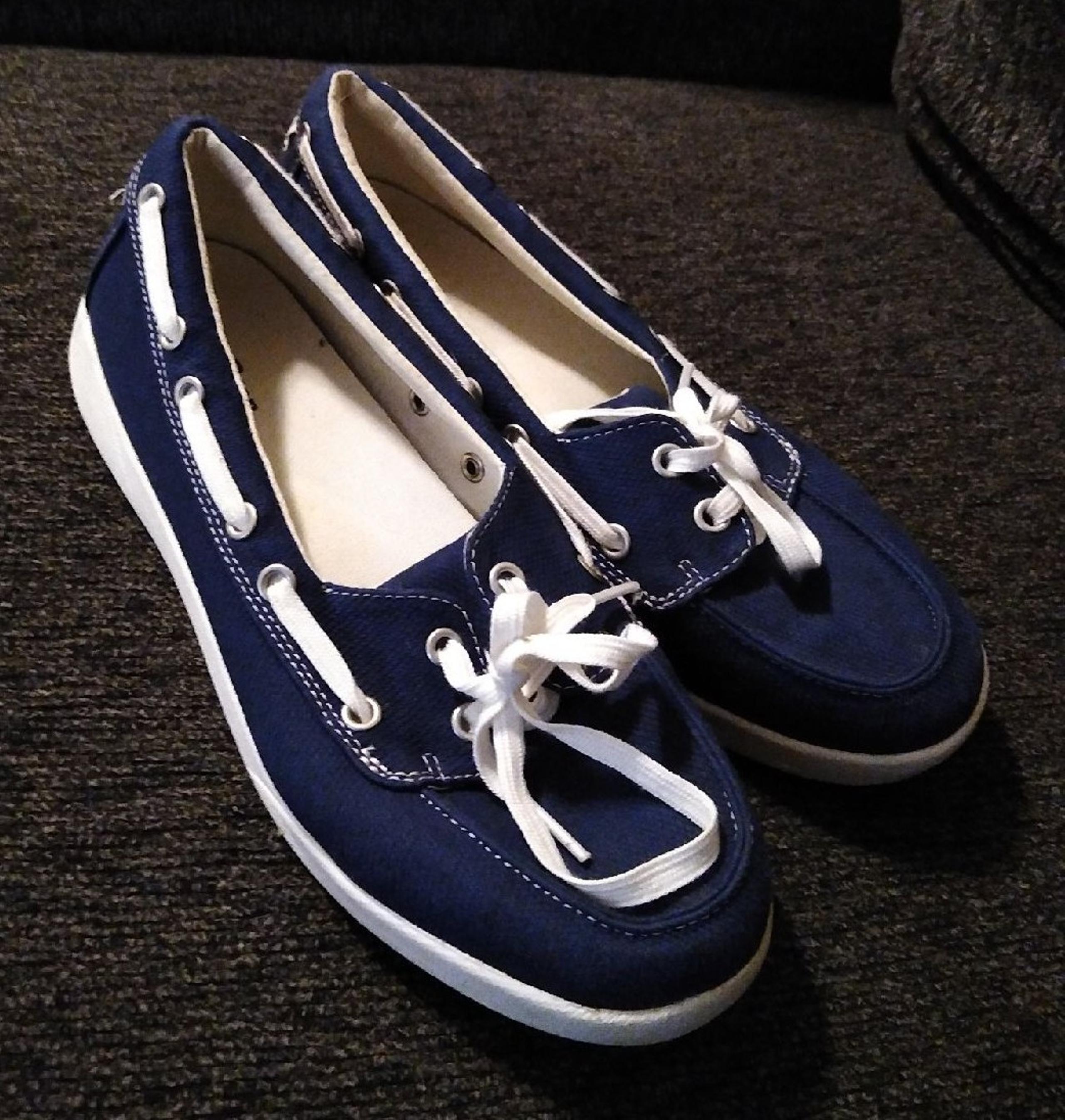 L.L. Bean Loafers/Slip-on Navy Blue Shoe