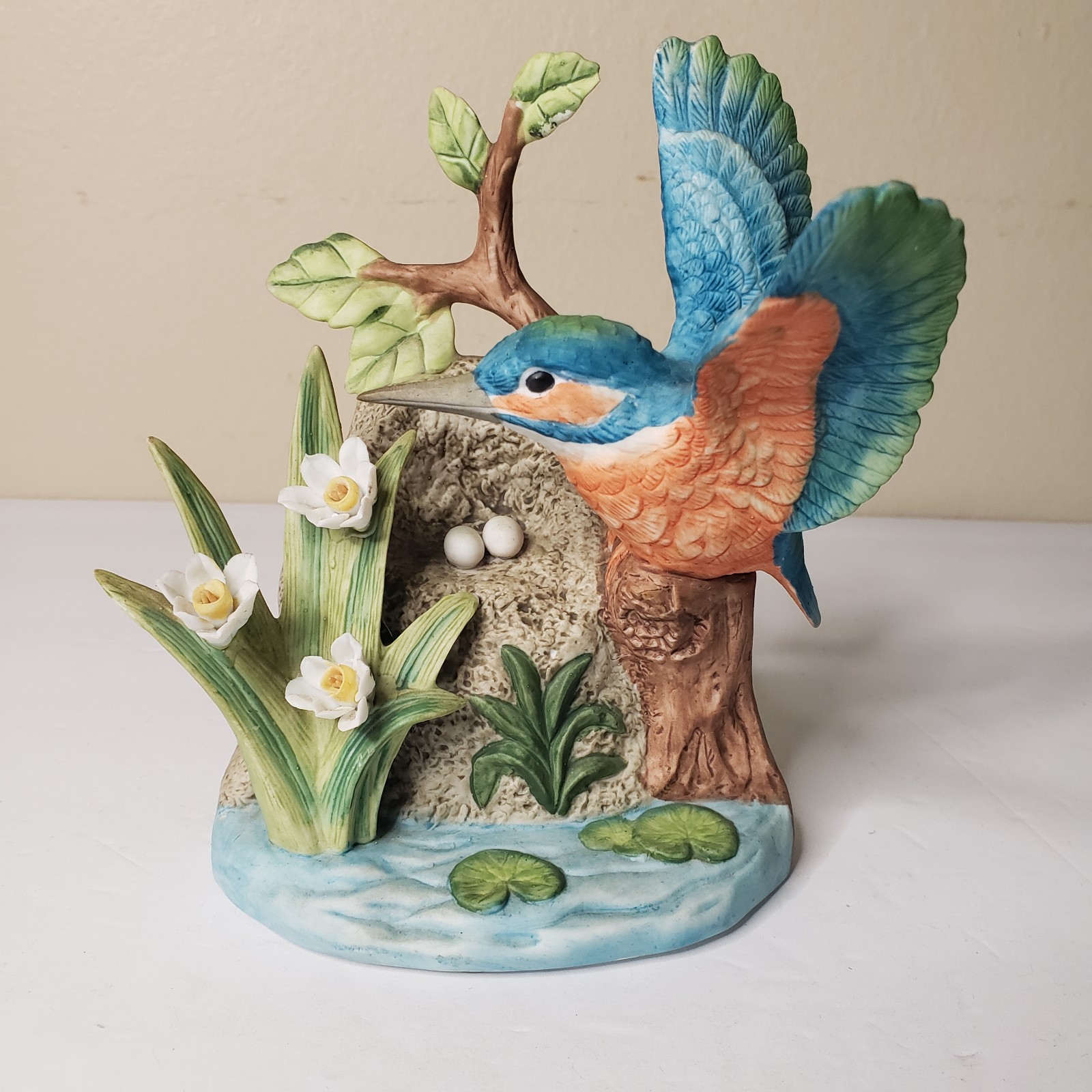 Leonardo porcelain collection of a Kingfisher bird vintage hand-painted 133