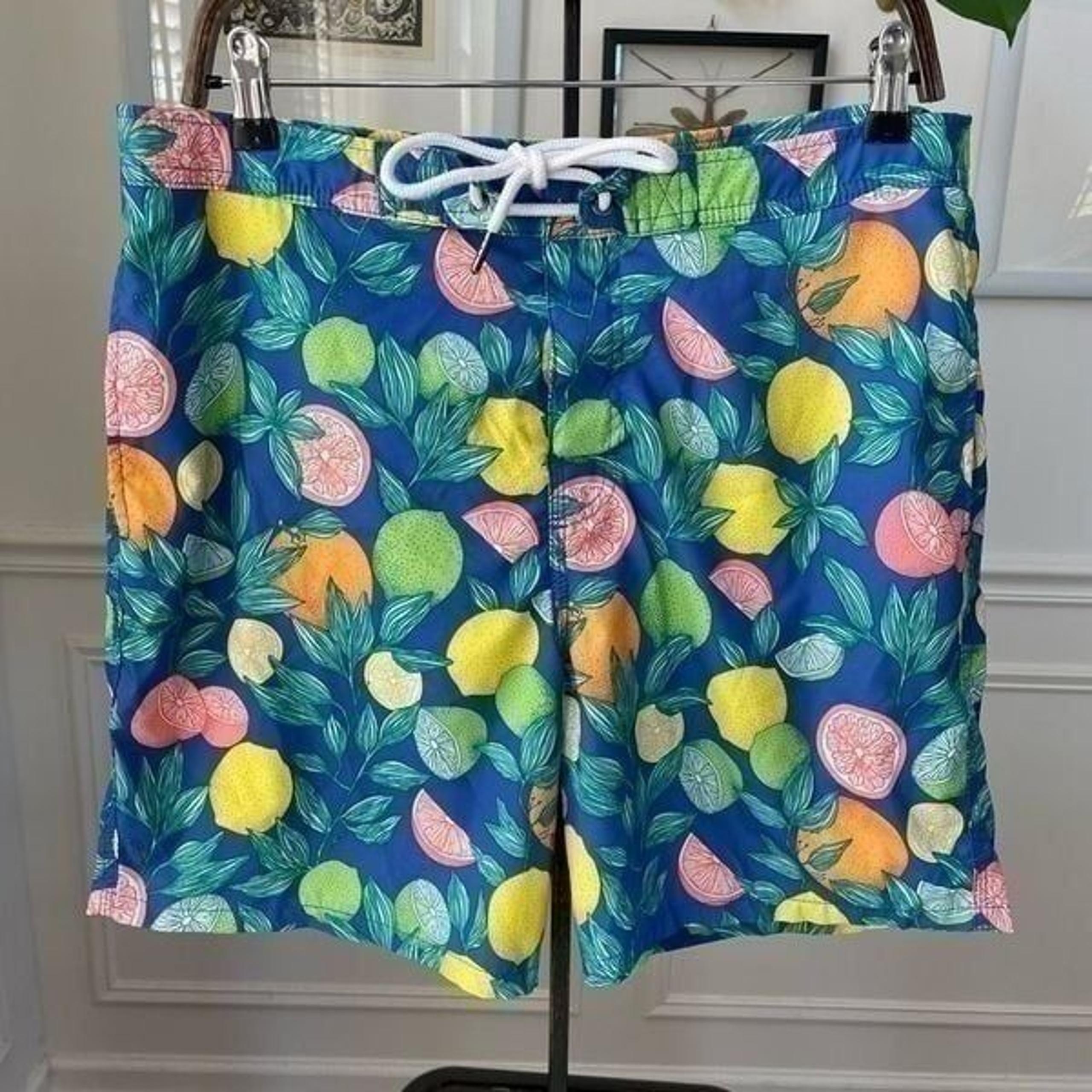 Abercrombie and Fitch Men’s Swim Trunks Citrus Print 33 x 7 L