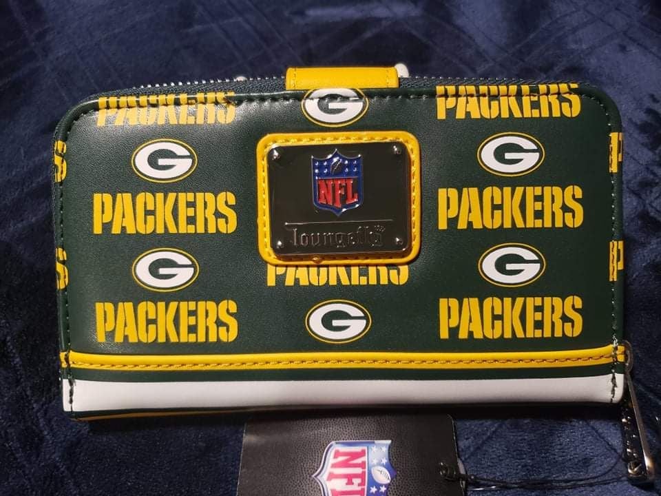 Loungefly Green Bay Packers Wallet